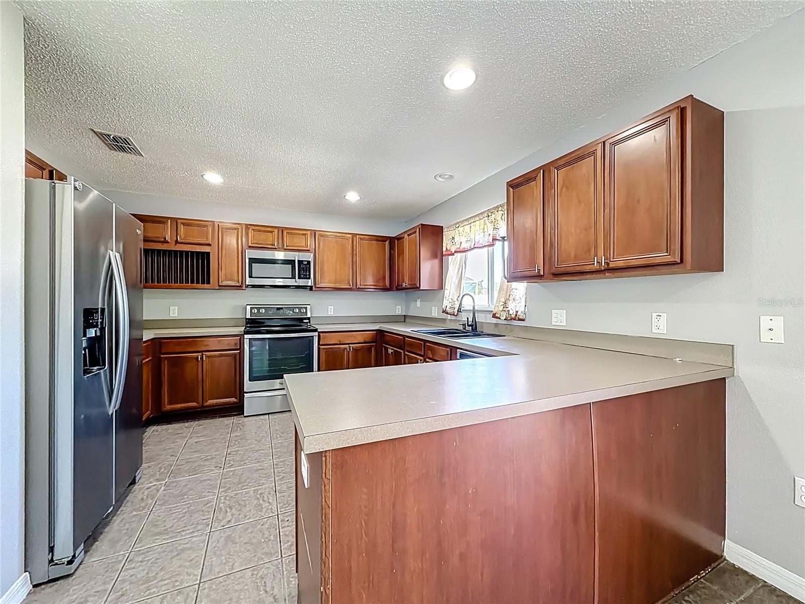 1961 KIMLYN CIR, KISSIMMEE, FL, 34758