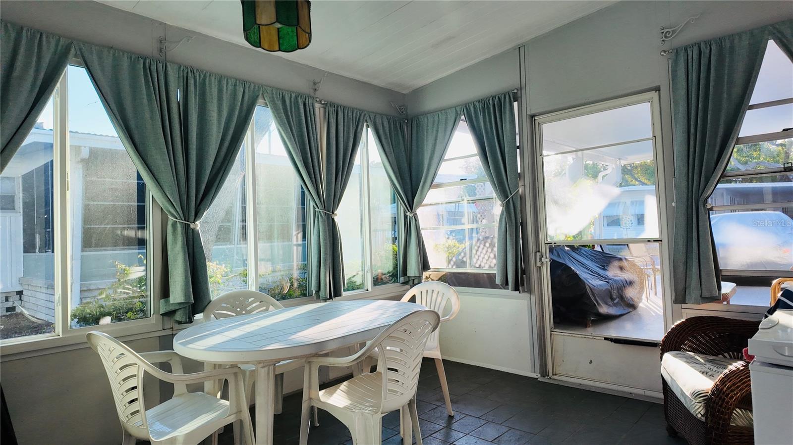 TB8445831 Property Photo