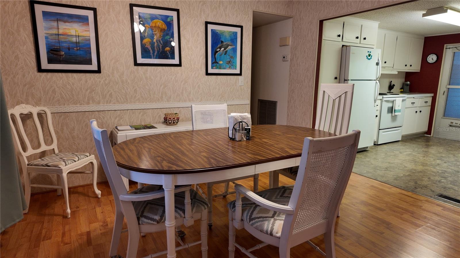 TB8445831 Property Photo