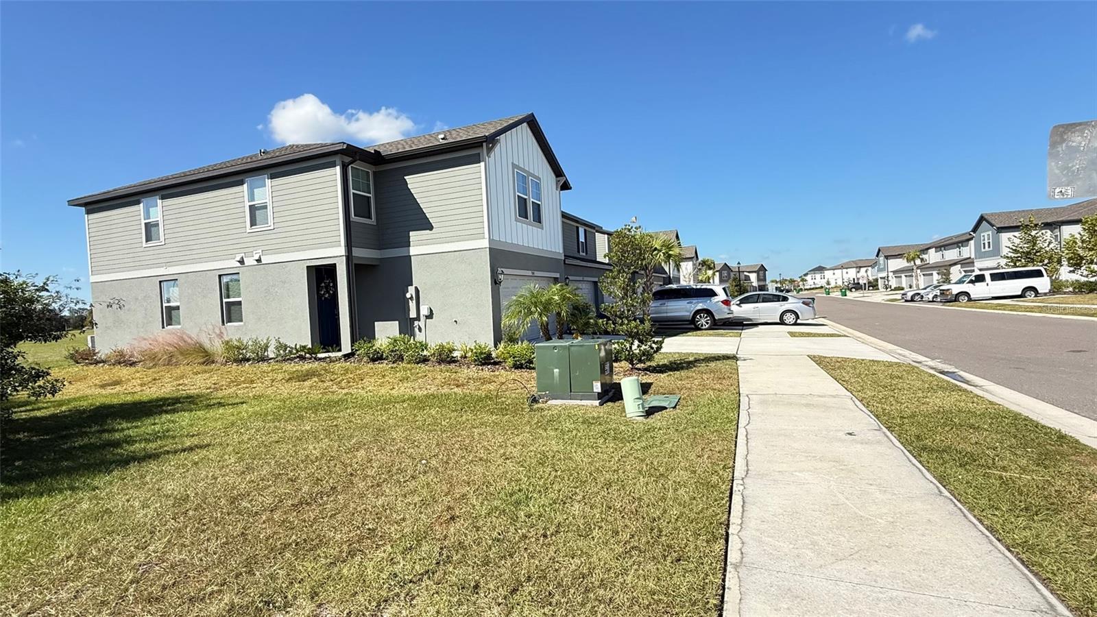 7583 MOMENTUM PKWY, WESLEY CHAPEL, FL, 33545