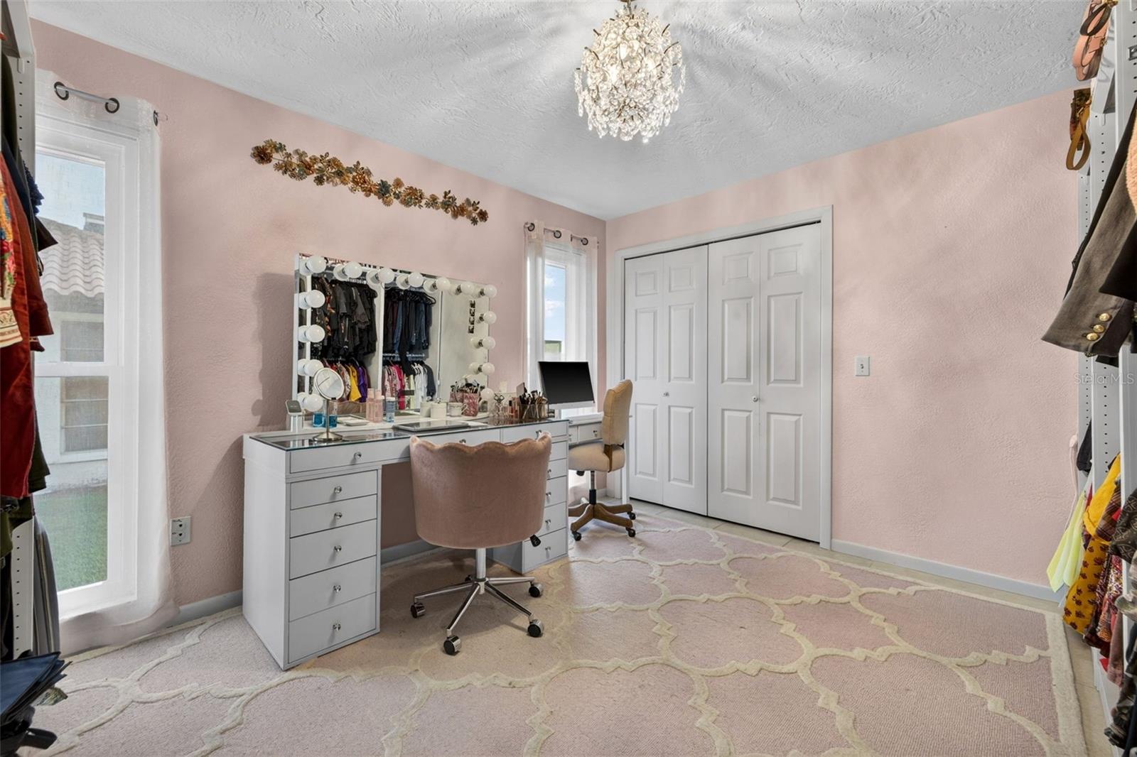 4712 OVERLOOK DR NE, ST PETERSBURG, FL, 33703