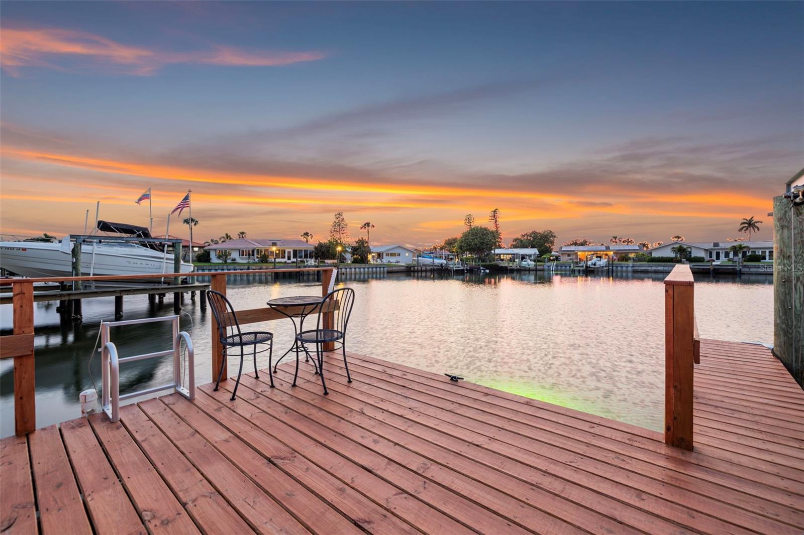 4712 OVERLOOK DR NE, ST PETERSBURG, FL, 33703