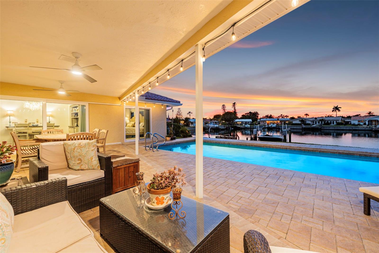 4712 OVERLOOK DR NE, ST PETERSBURG, FL, 33703