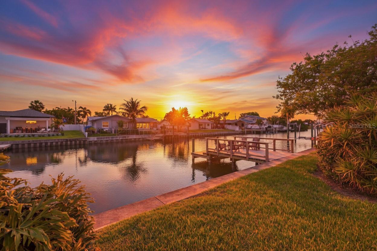 4100 13TH LN NE, ST PETERSBURG, FL, 33703