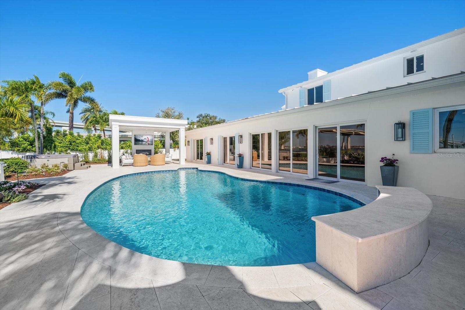 TB8445894 Property Photo