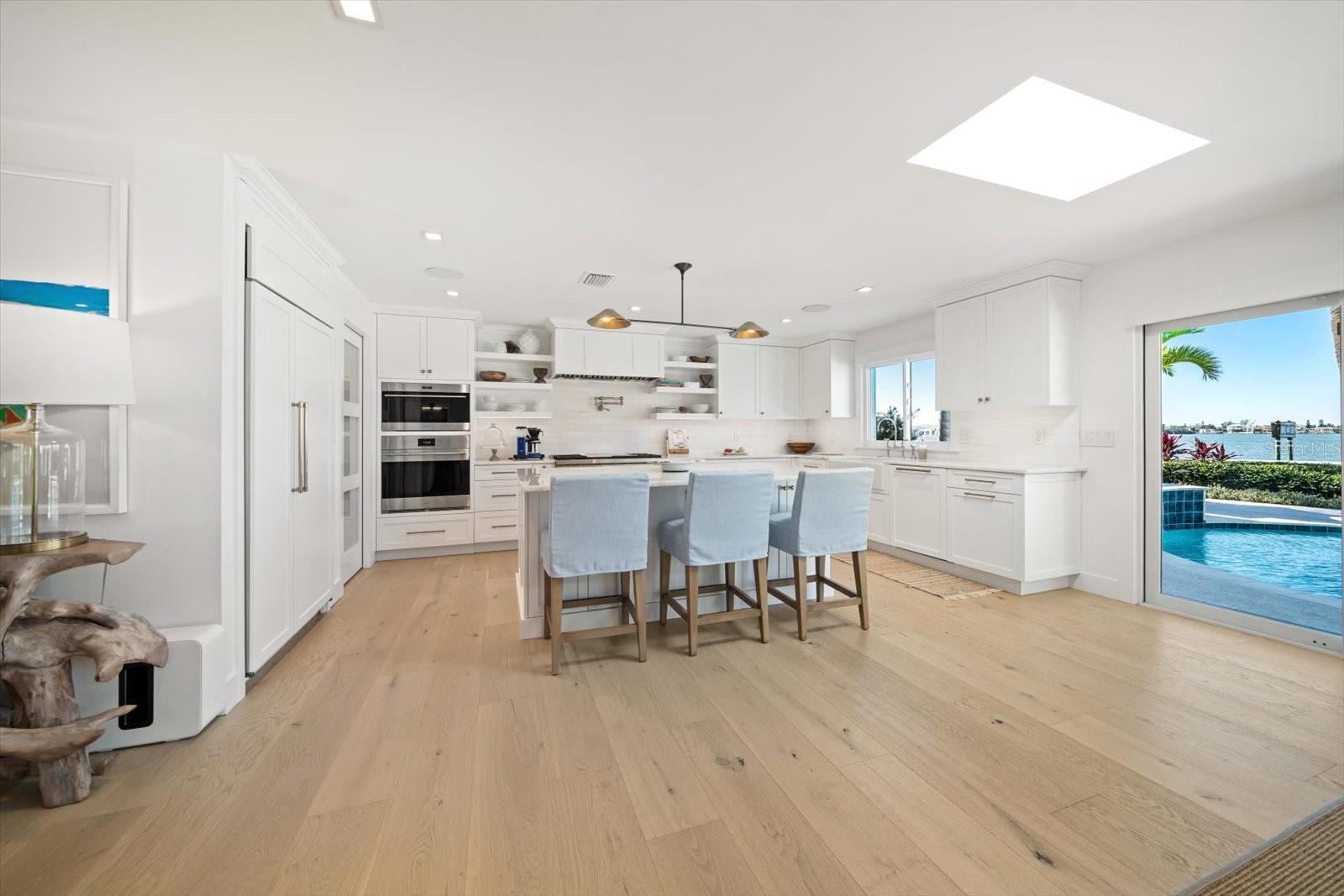 TB8445894 Property Photo