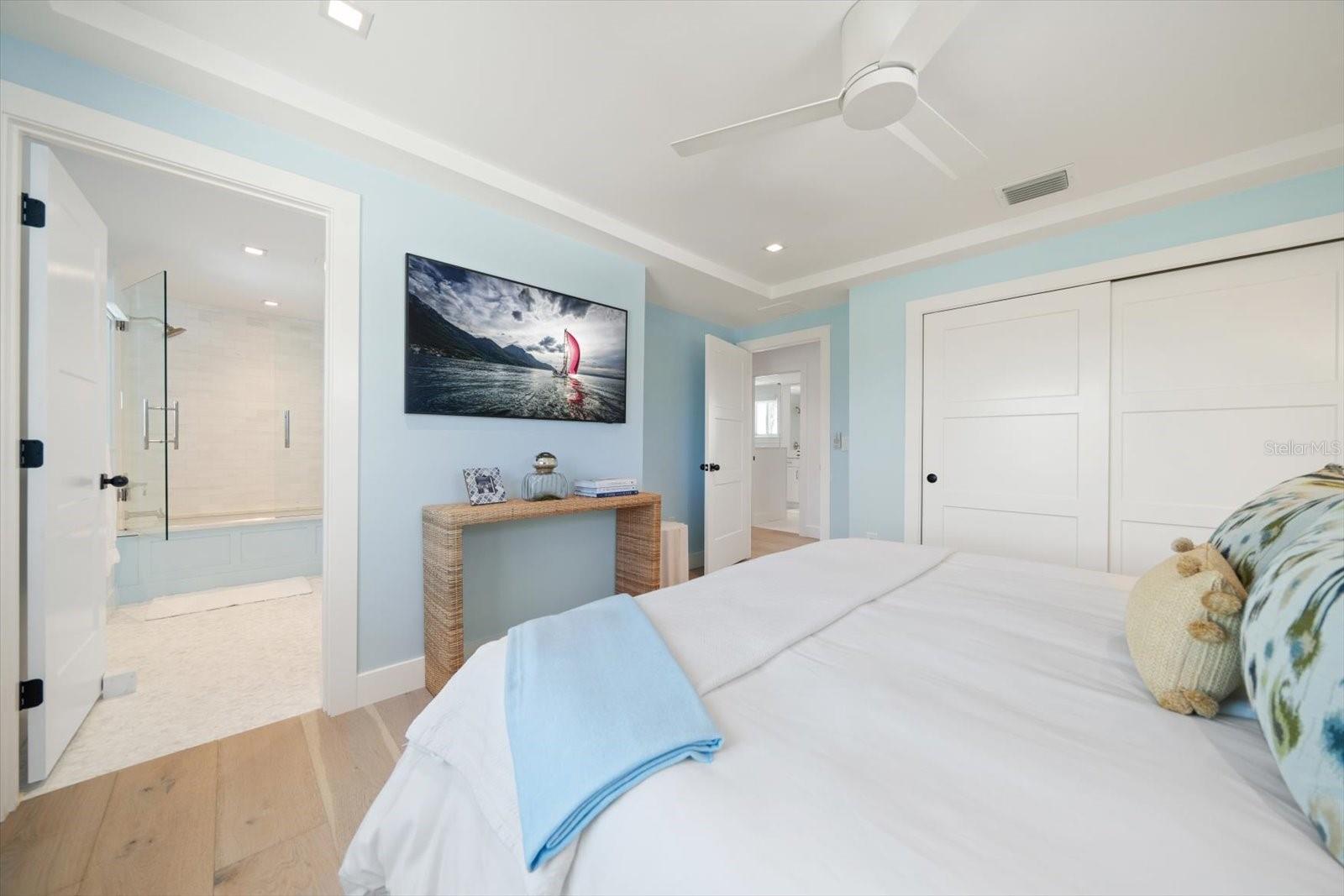 TB8445894 Property Photo