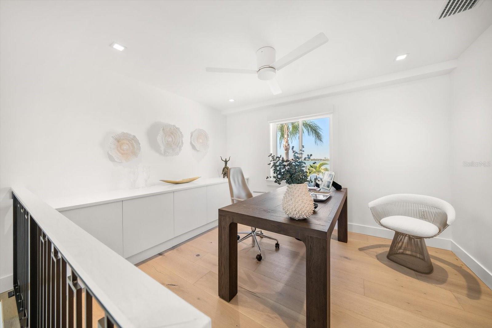 TB8445894 Property Photo