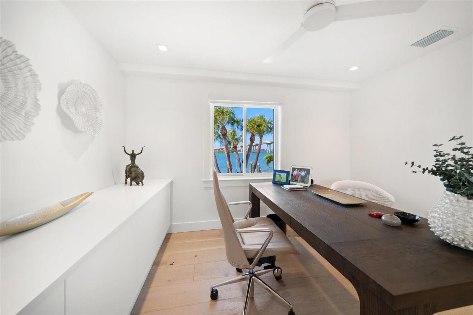 TB8445894 Property Photo