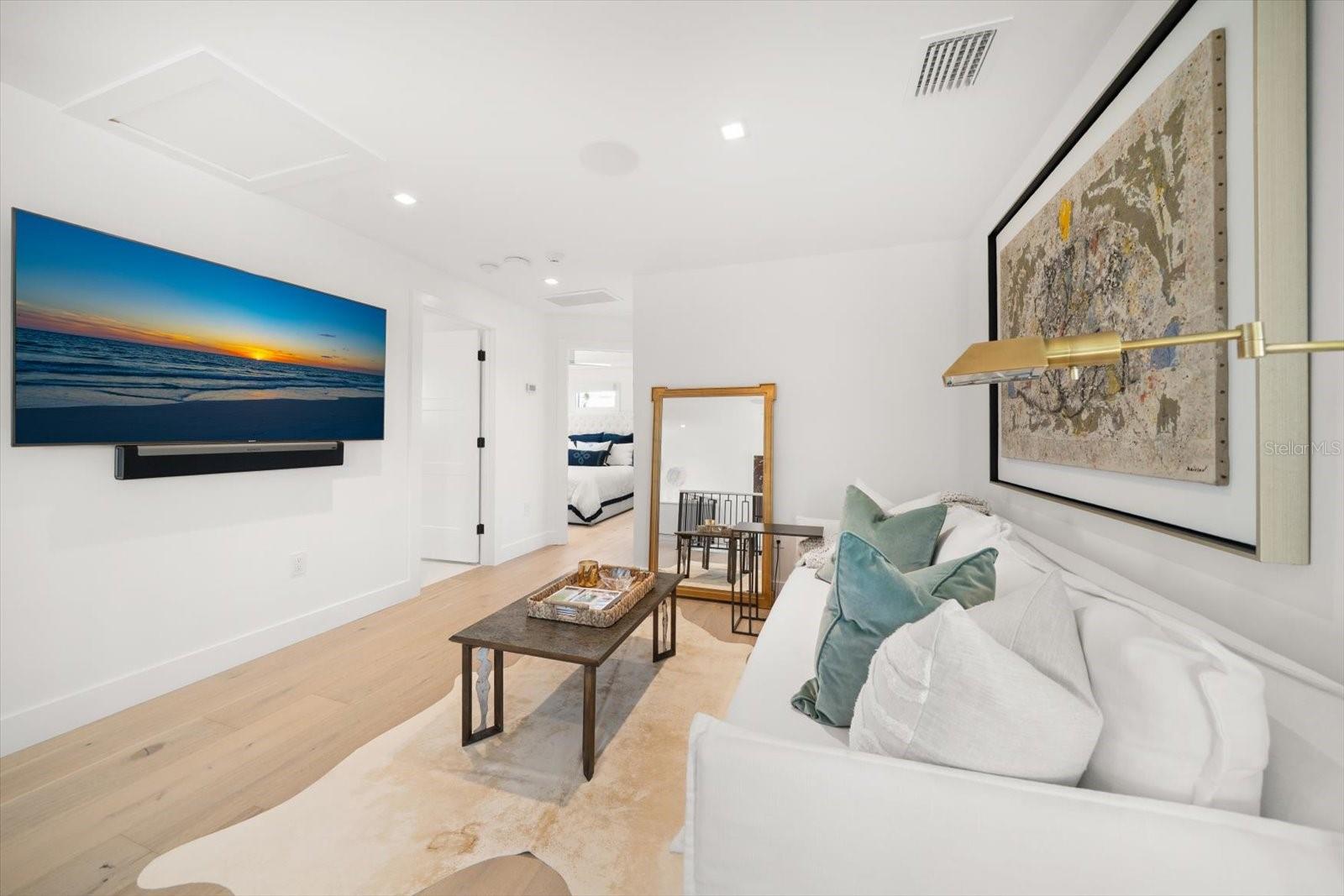 TB8445894 Property Photo