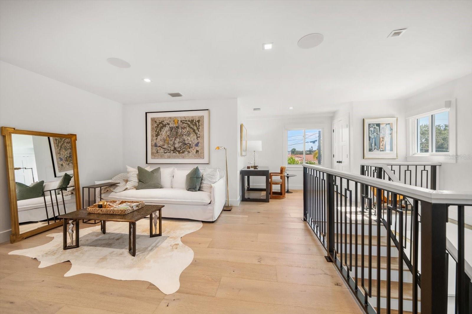 TB8445894 Property Photo