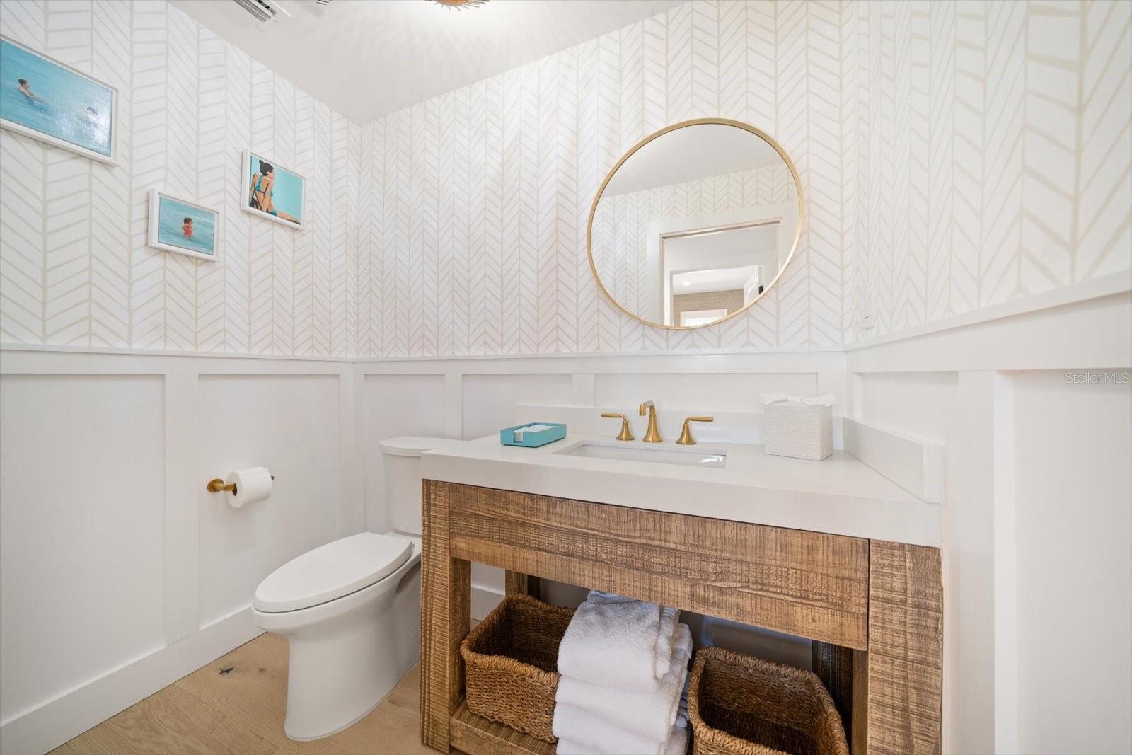 TB8445894 Property Photo