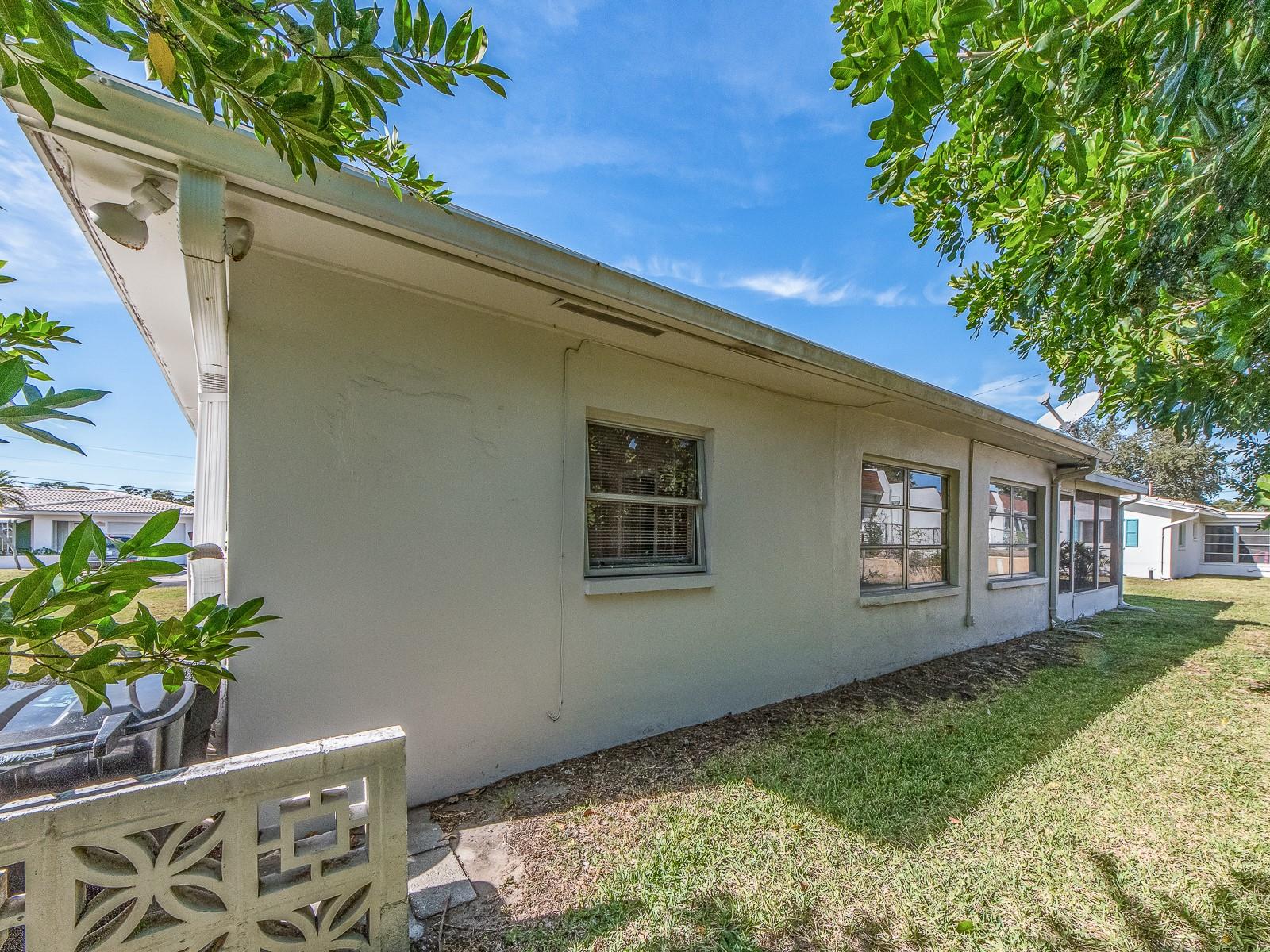 9157 140TH WAY, SEMINOLE, FL, 33776