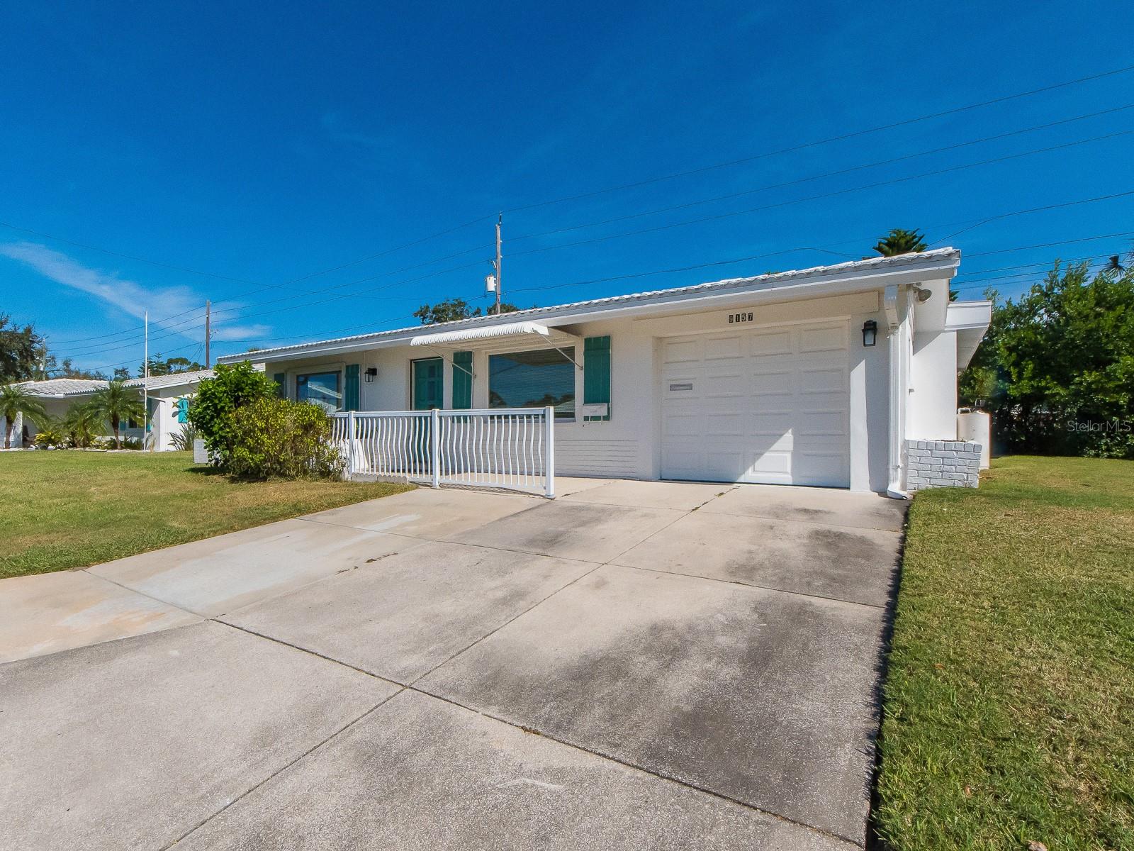 9157 140TH WAY, SEMINOLE, FL, 33776