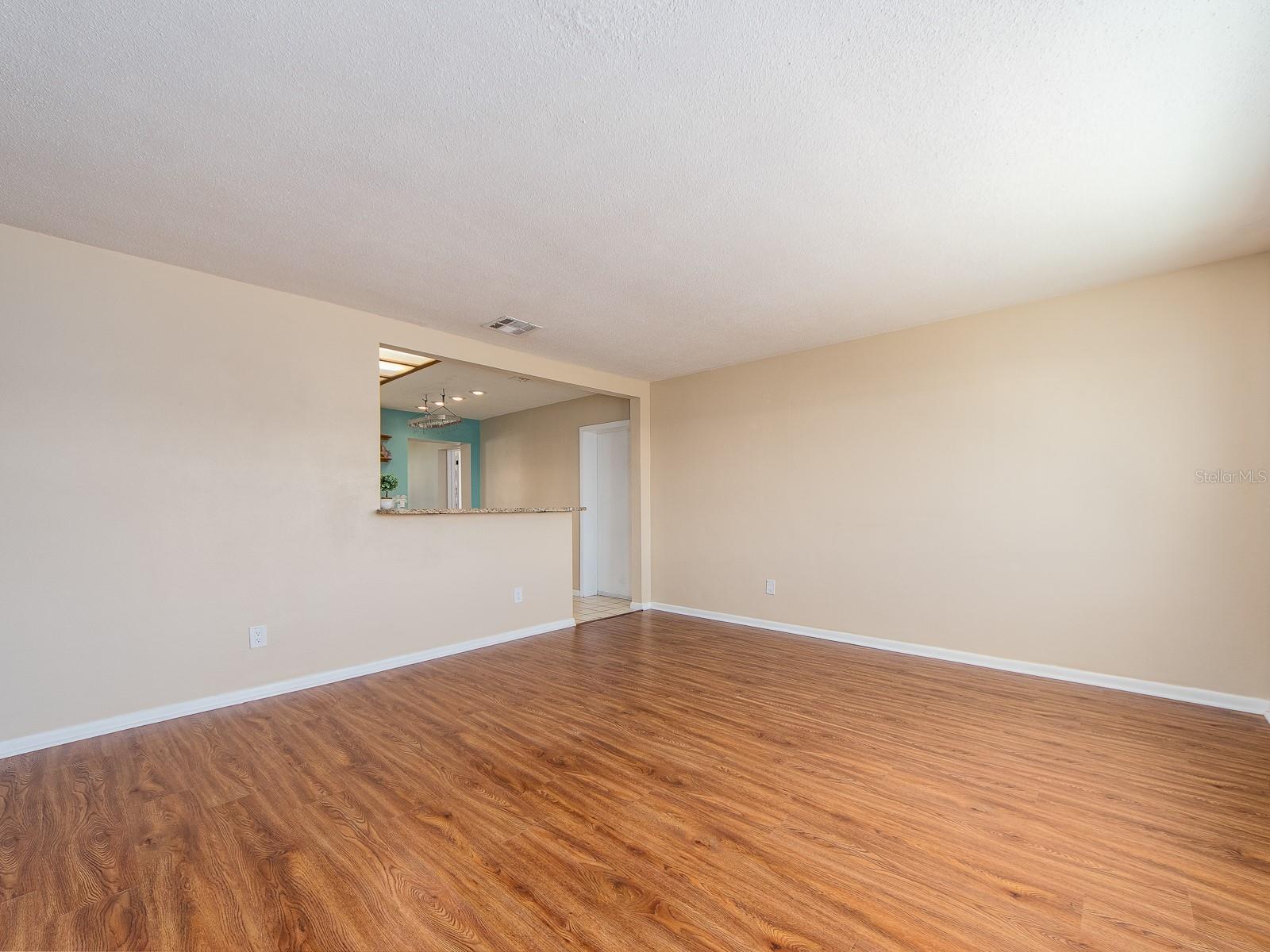 9157 140TH WAY, SEMINOLE, FL, 33776