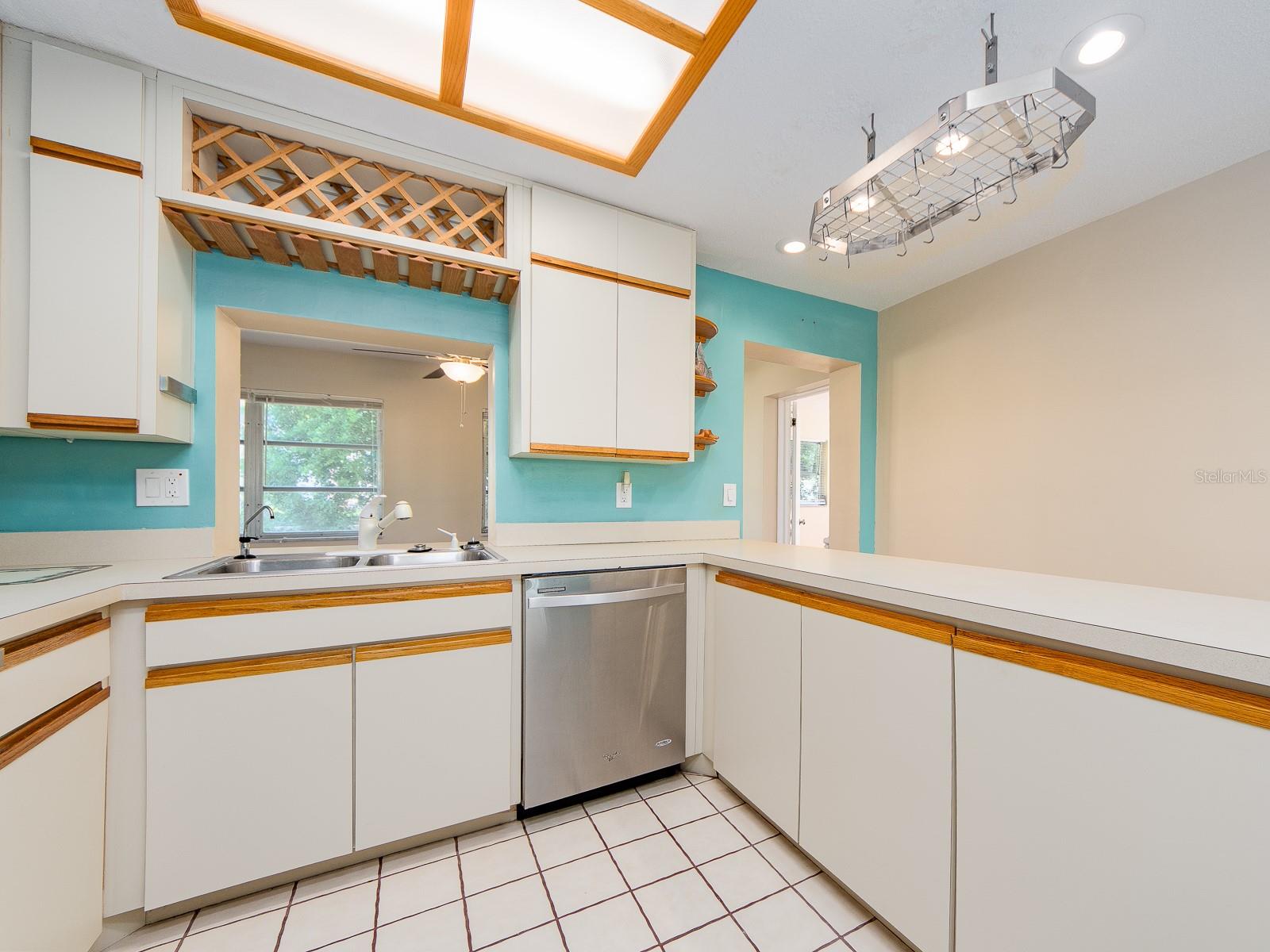 9157 140TH WAY, SEMINOLE, FL, 33776