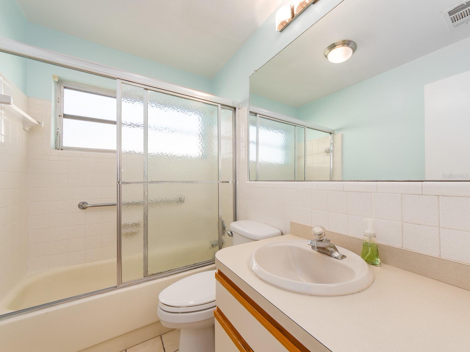 9157 140TH WAY, SEMINOLE, FL, 33776