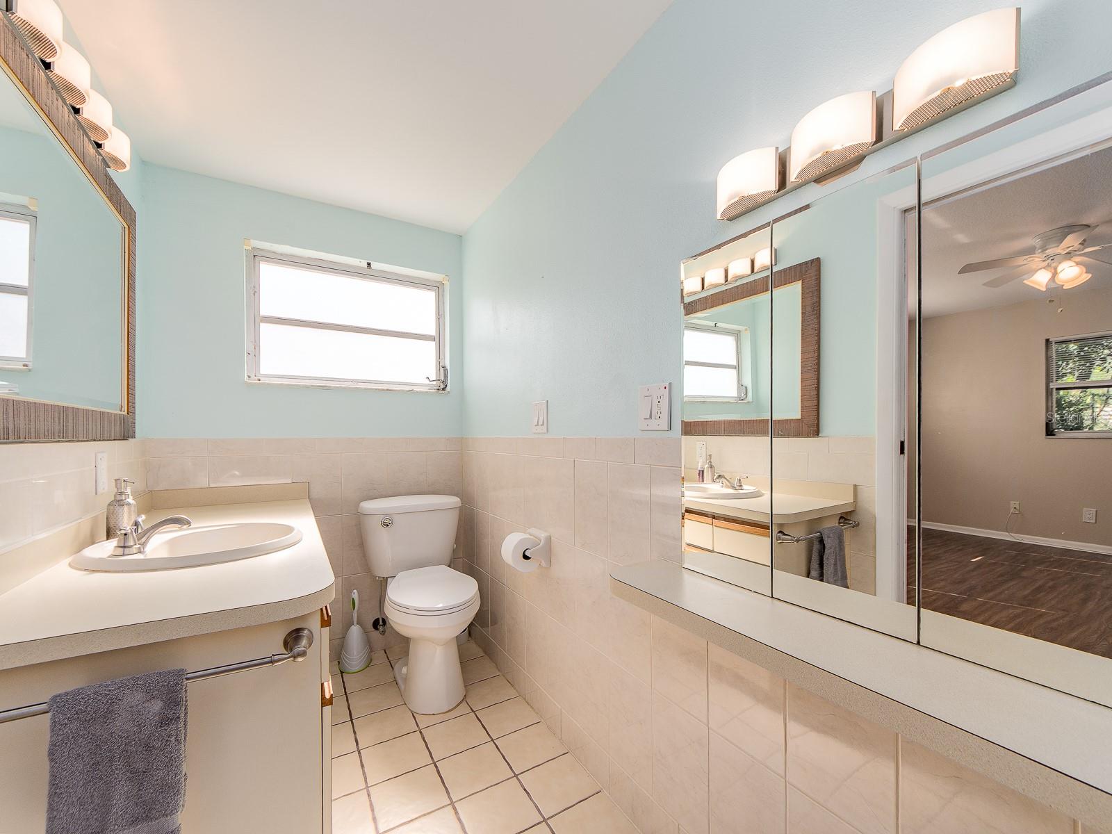 9157 140TH WAY, SEMINOLE, FL, 33776