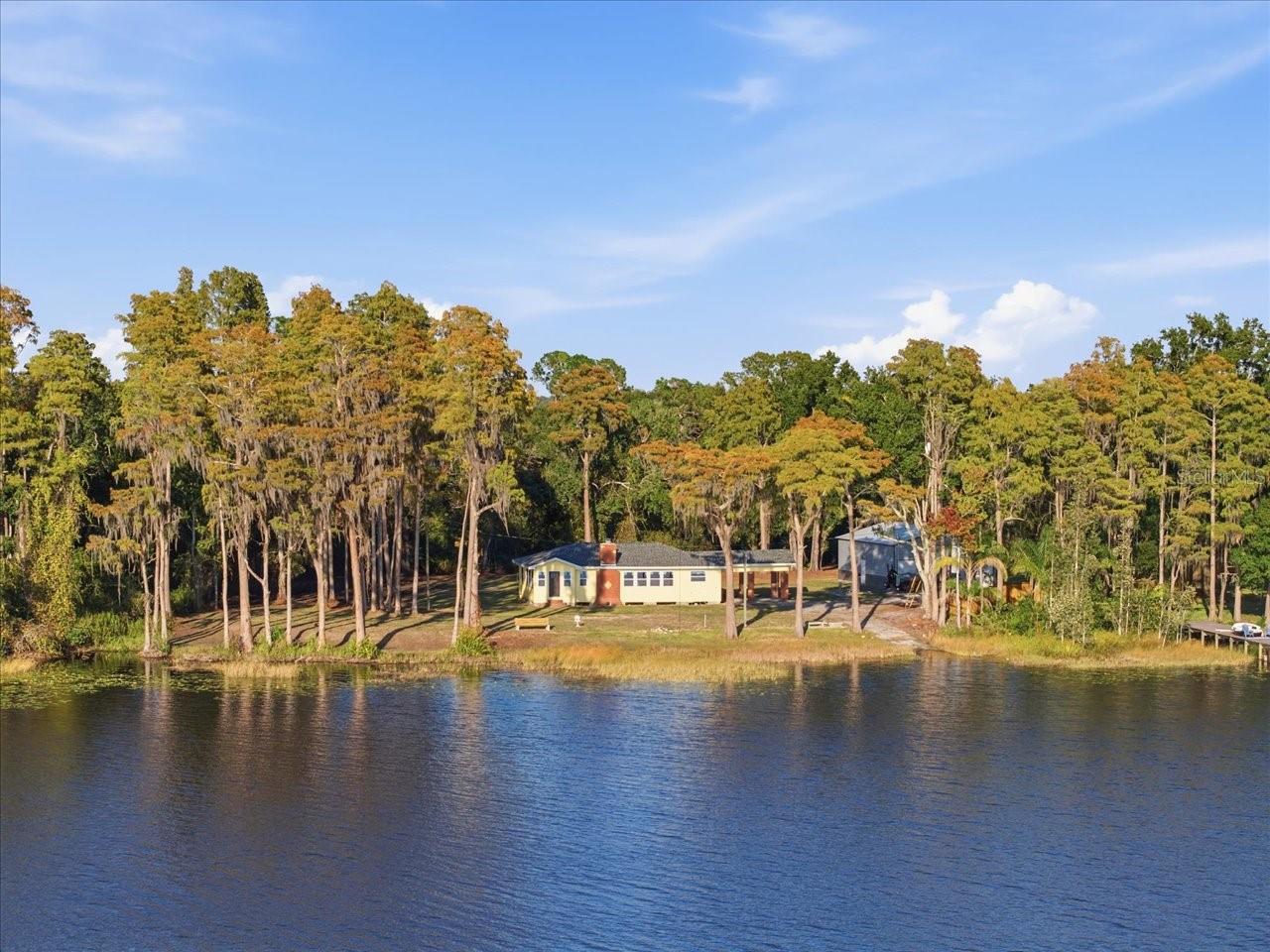 TB8445915 Property Photo