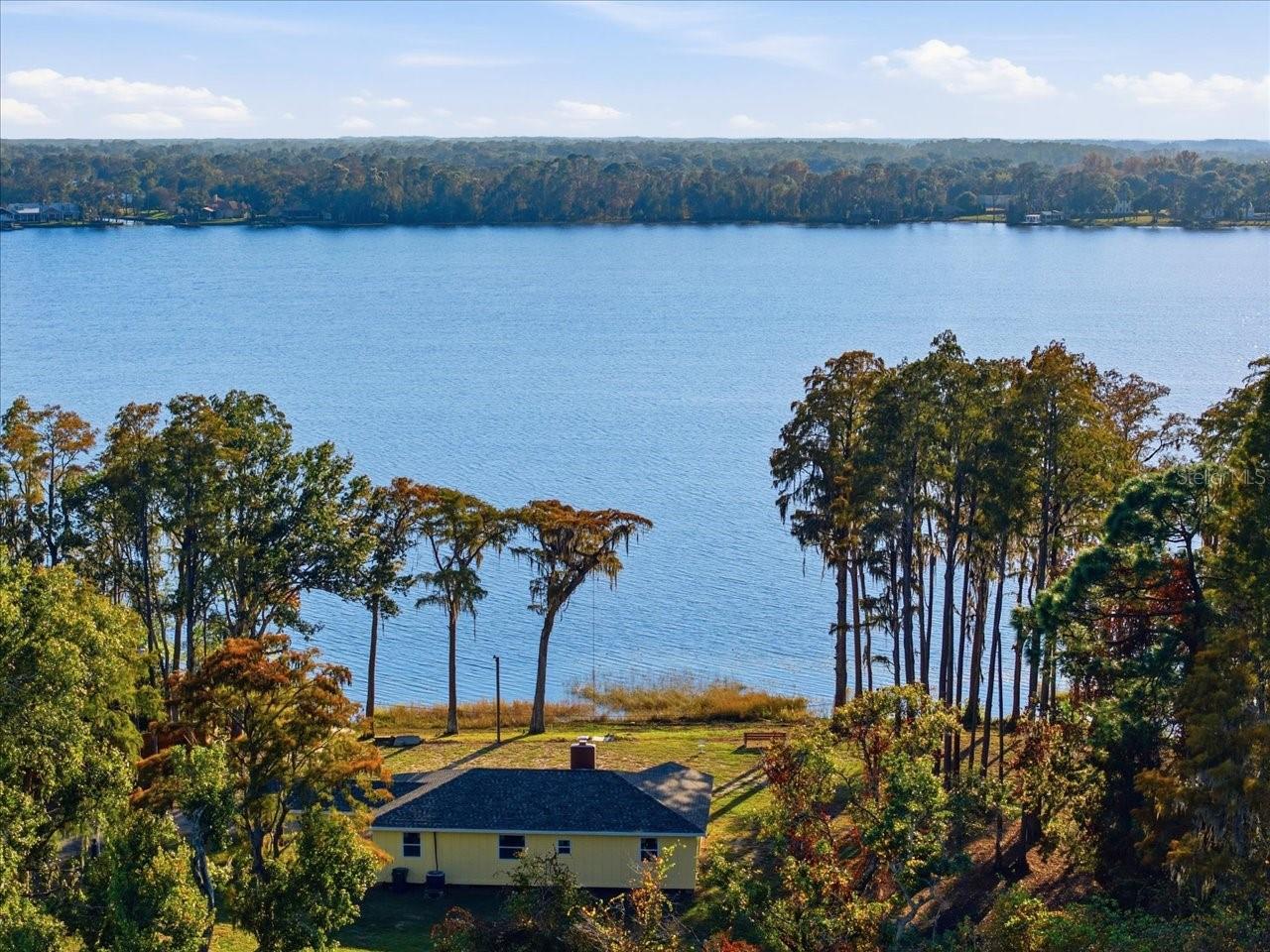 TB8445915 Property Photo