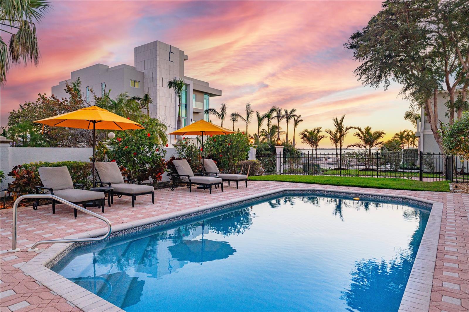 A4671298 Property Photo