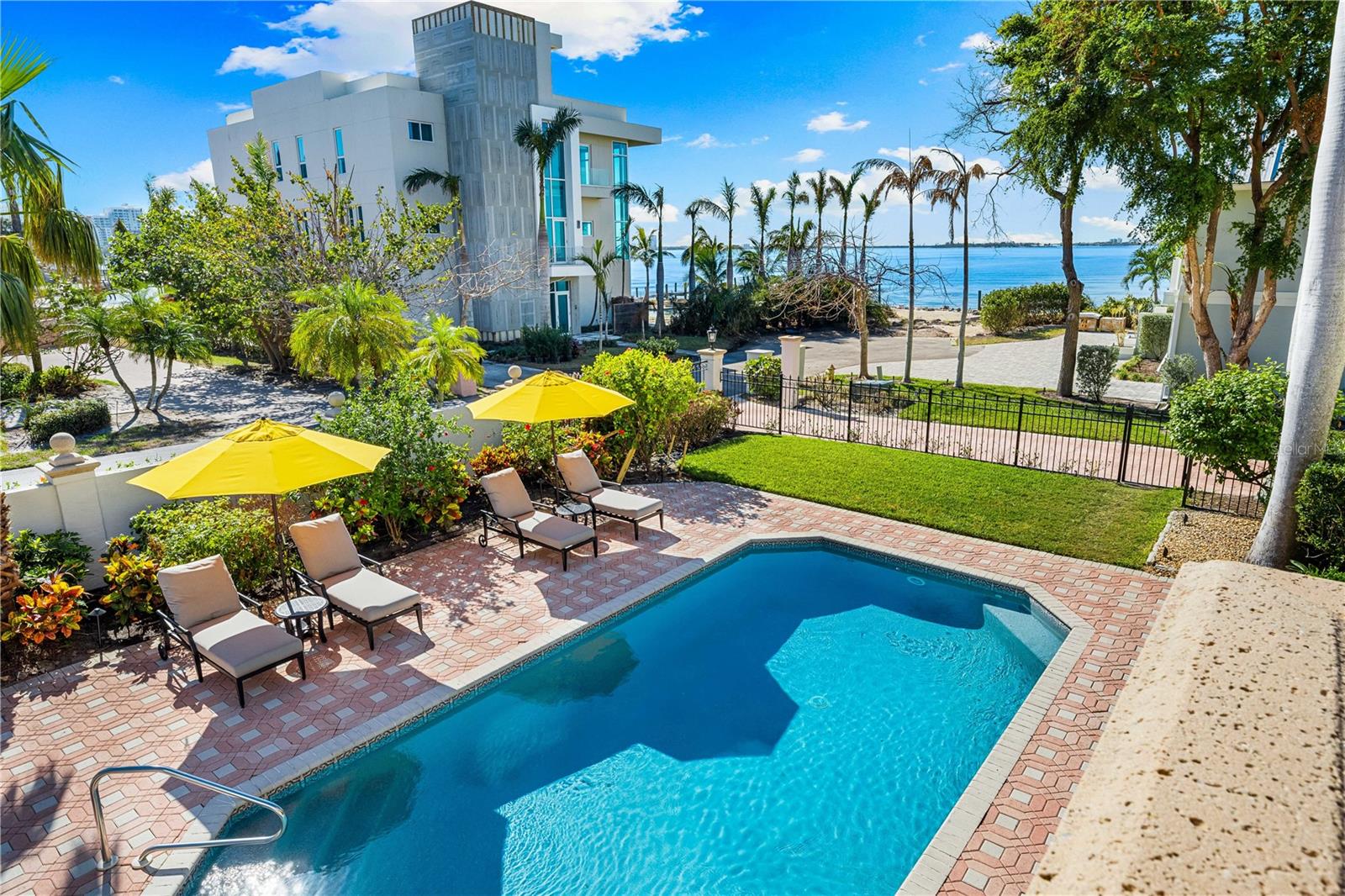 A4671298 Property Photo