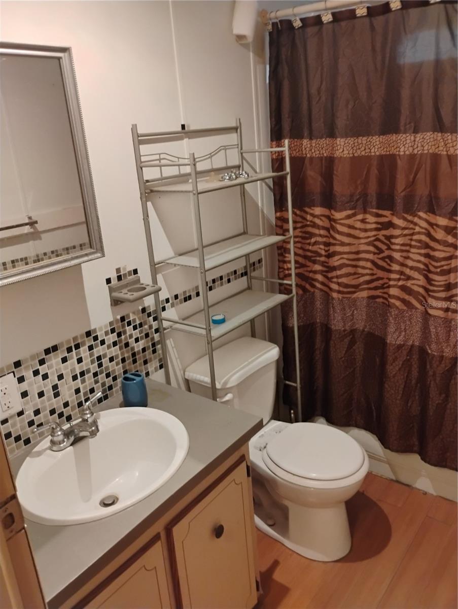 OM713100 Property Photo