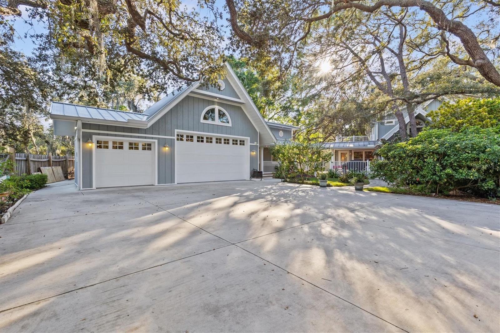 detrached 2 car garage and workshop