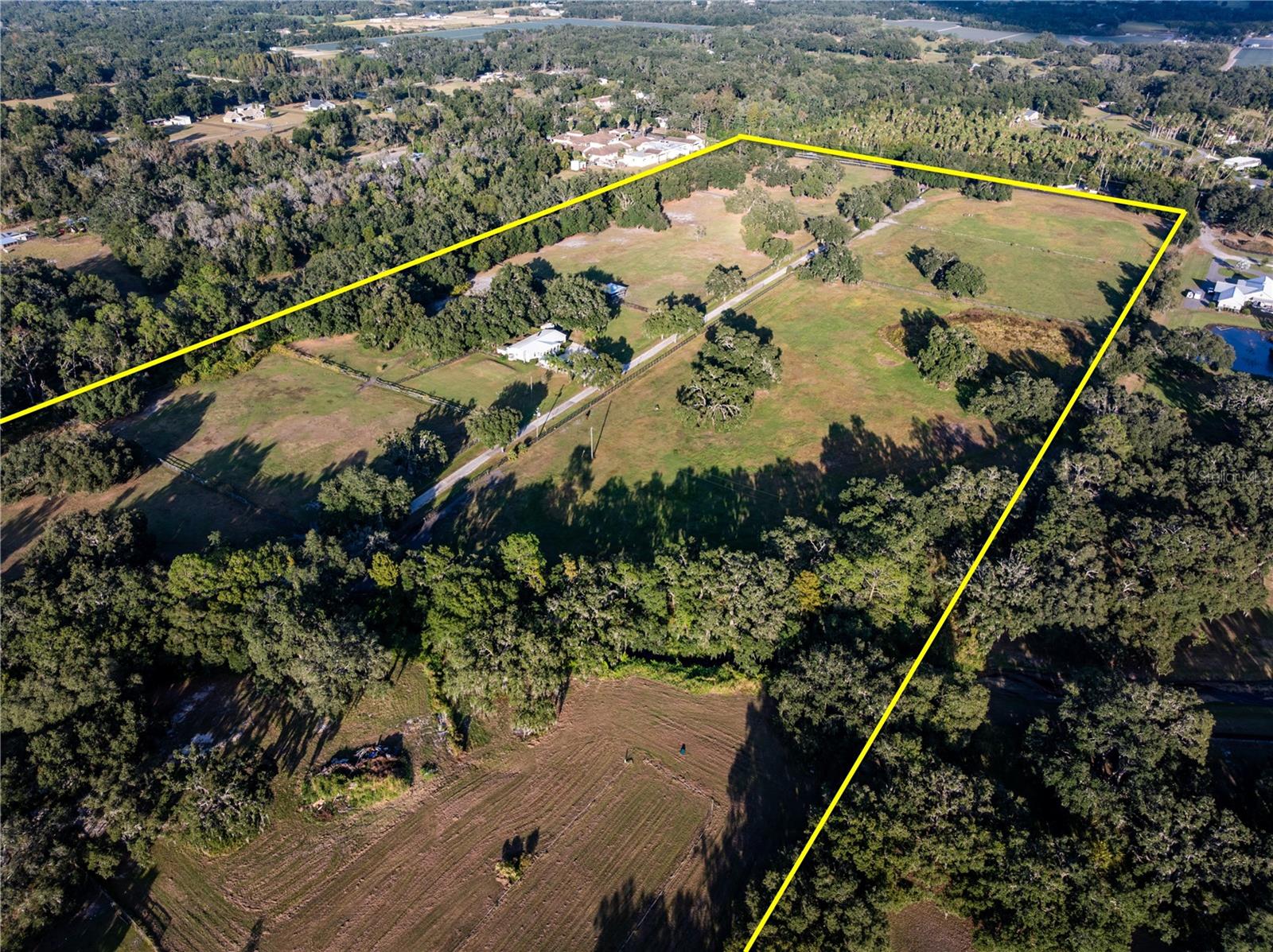 TB8445951 Property Photo