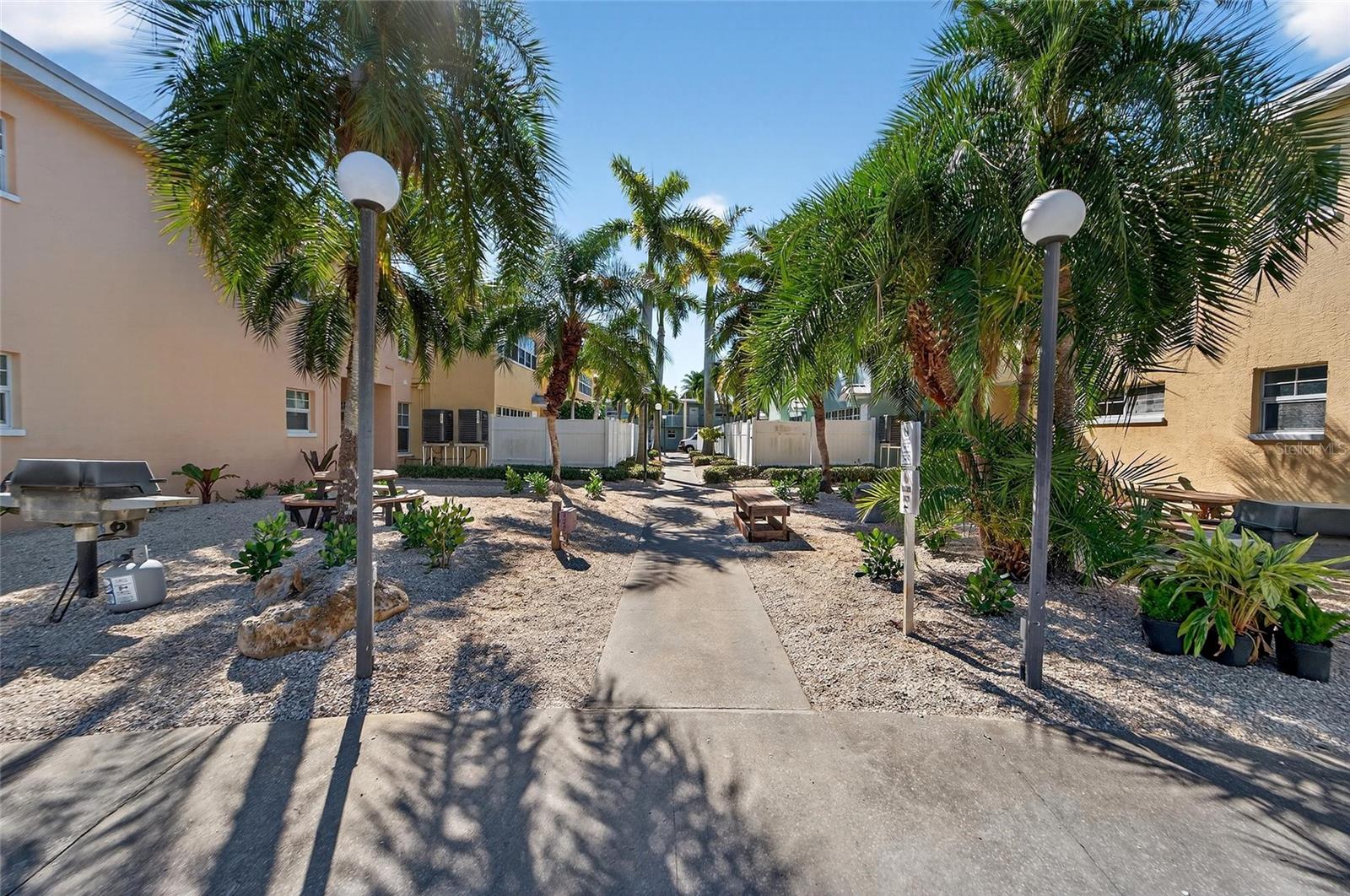 19714 GULF BLVD, INDIAN SHORES, FL, 33785