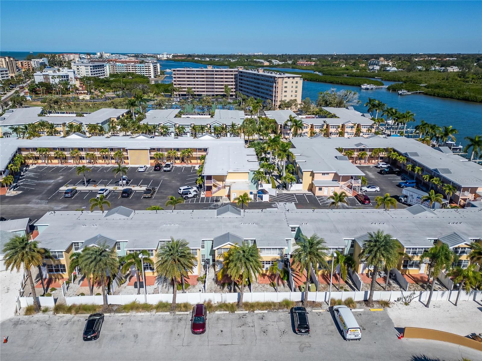 19714 GULF BLVD, INDIAN SHORES, FL, 33785