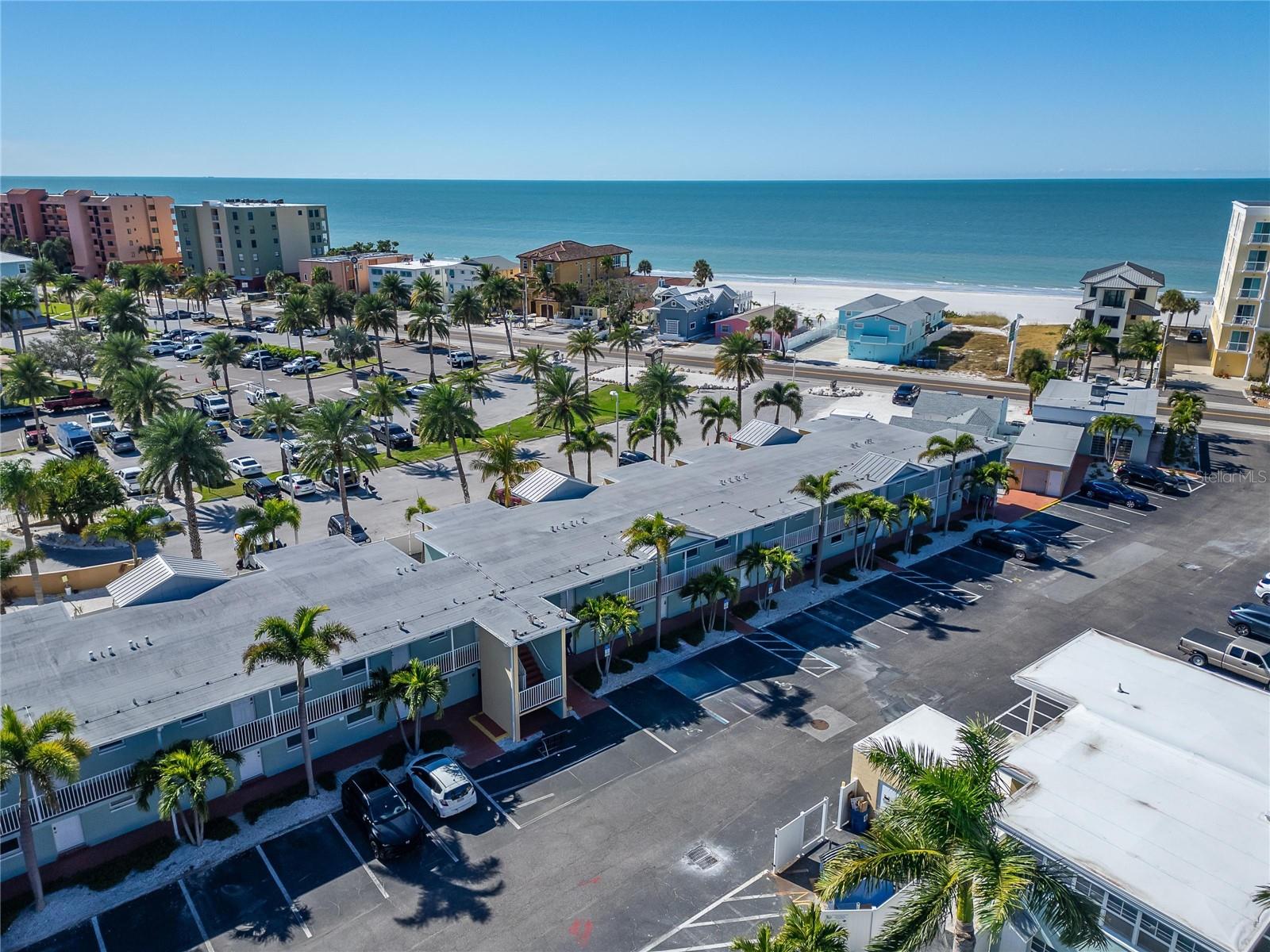 19714 GULF BLVD, INDIAN SHORES, FL, 33785