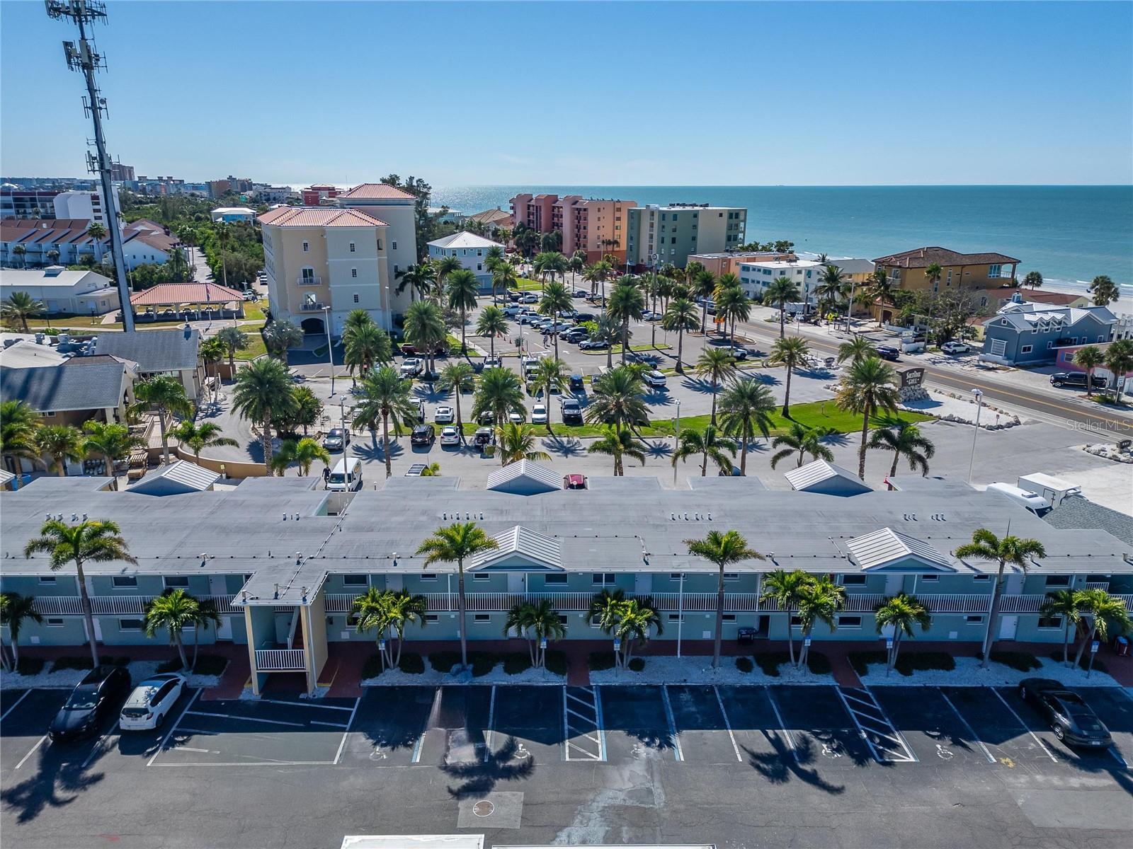 19714 GULF BLVD, INDIAN SHORES, FL, 33785