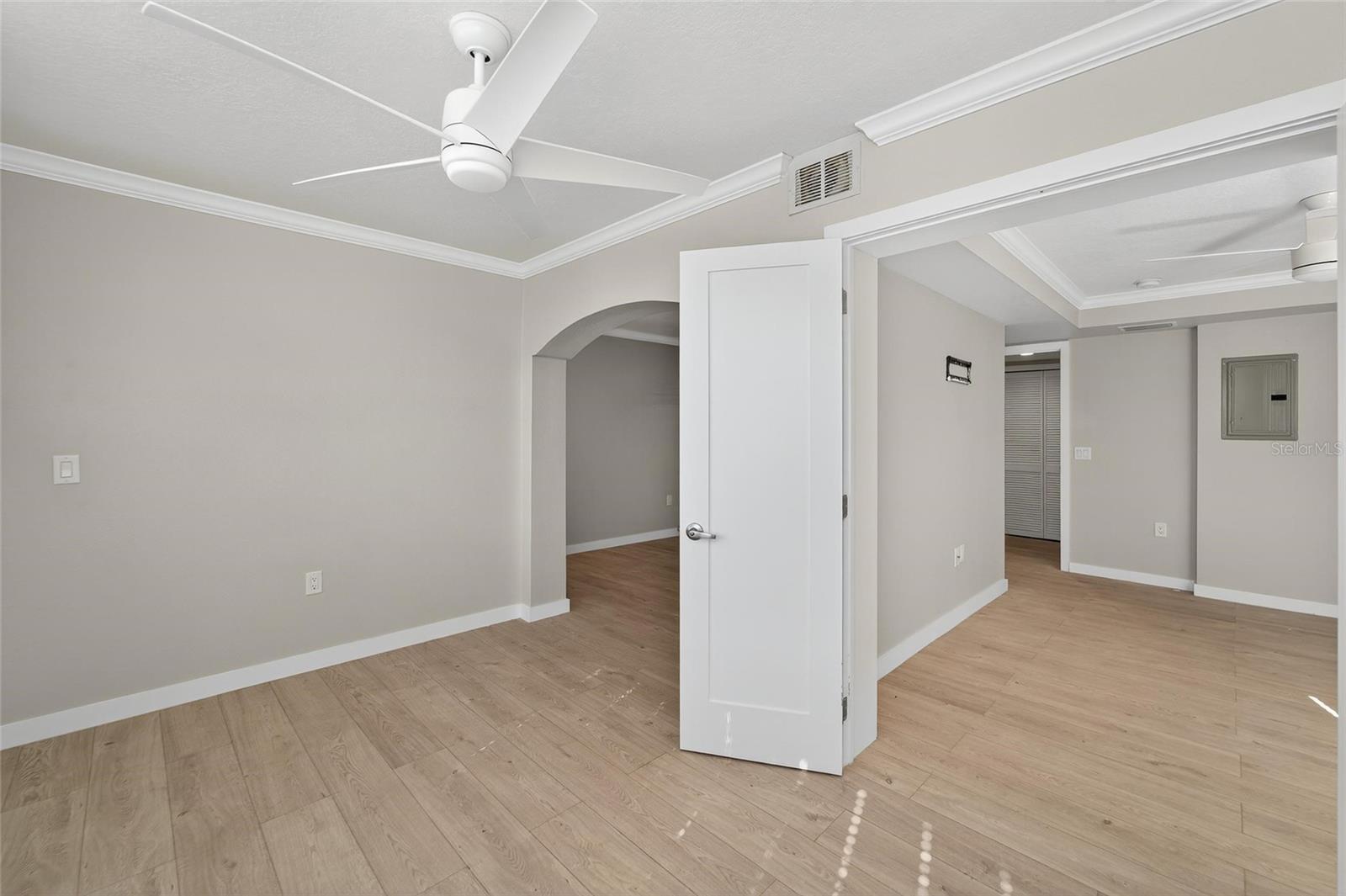 19714 GULF BLVD, INDIAN SHORES, FL, 33785