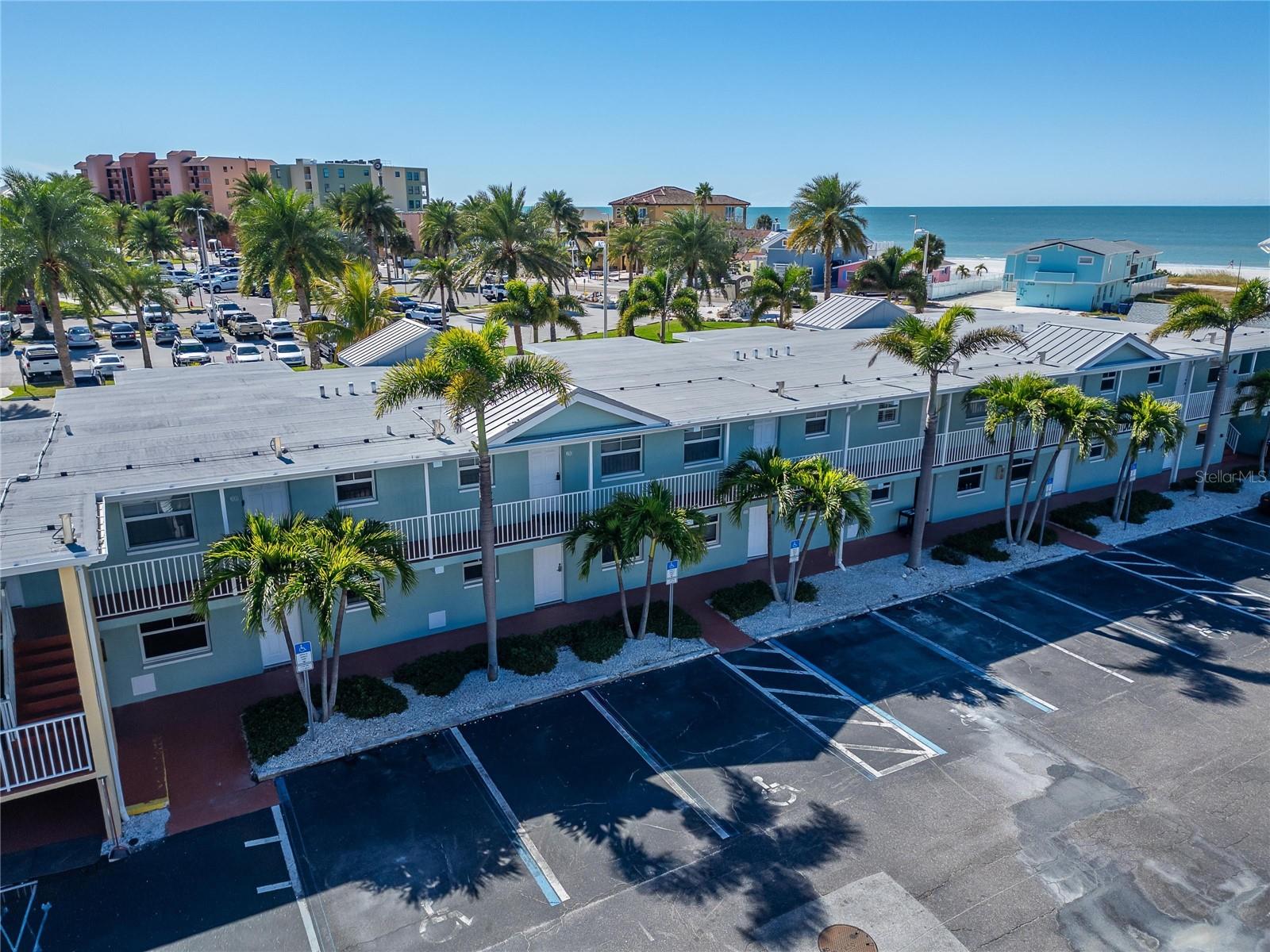 19714 GULF BLVD, INDIAN SHORES, FL, 33785