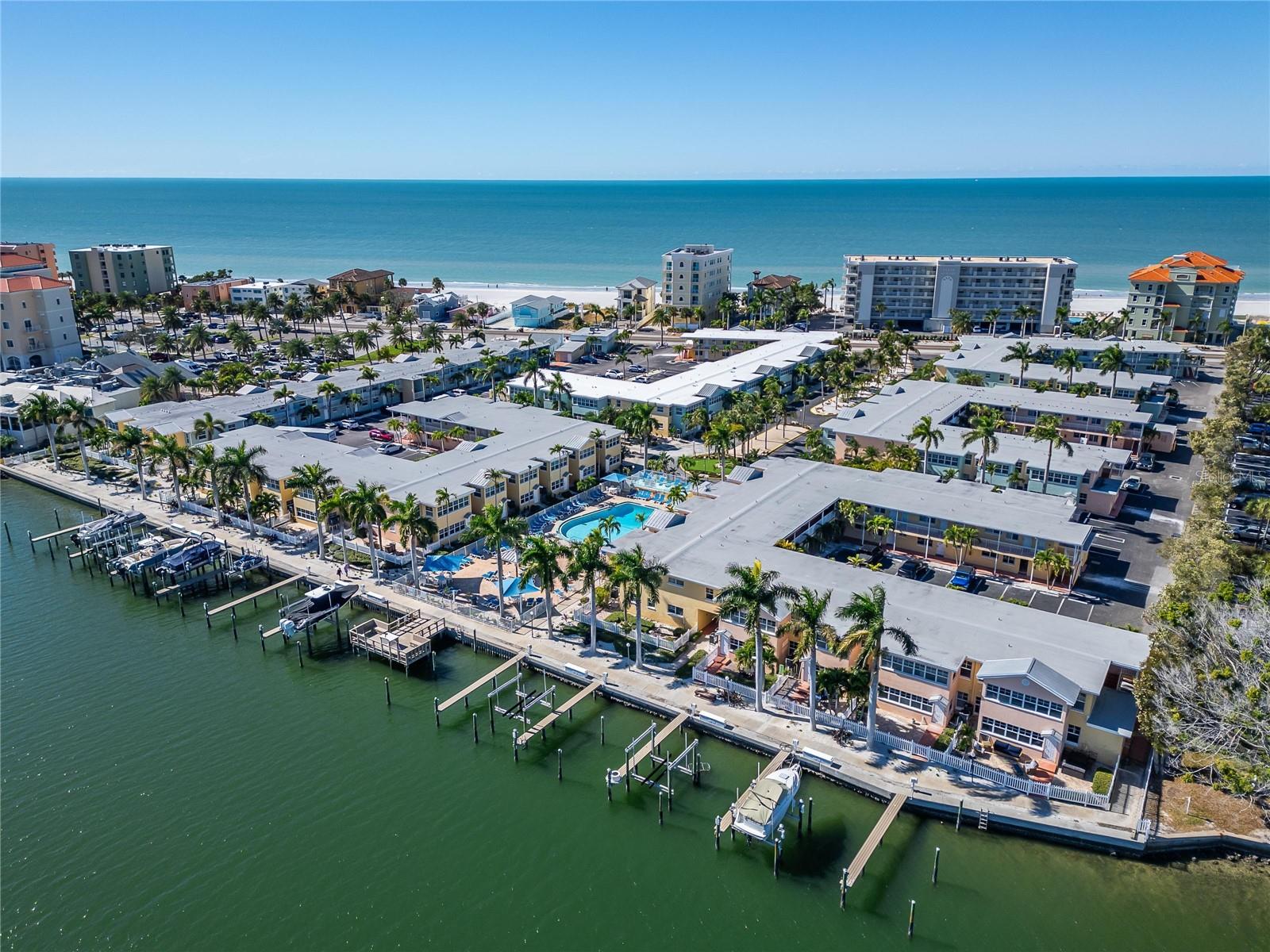 19714 GULF BLVD, INDIAN SHORES, FL, 33785