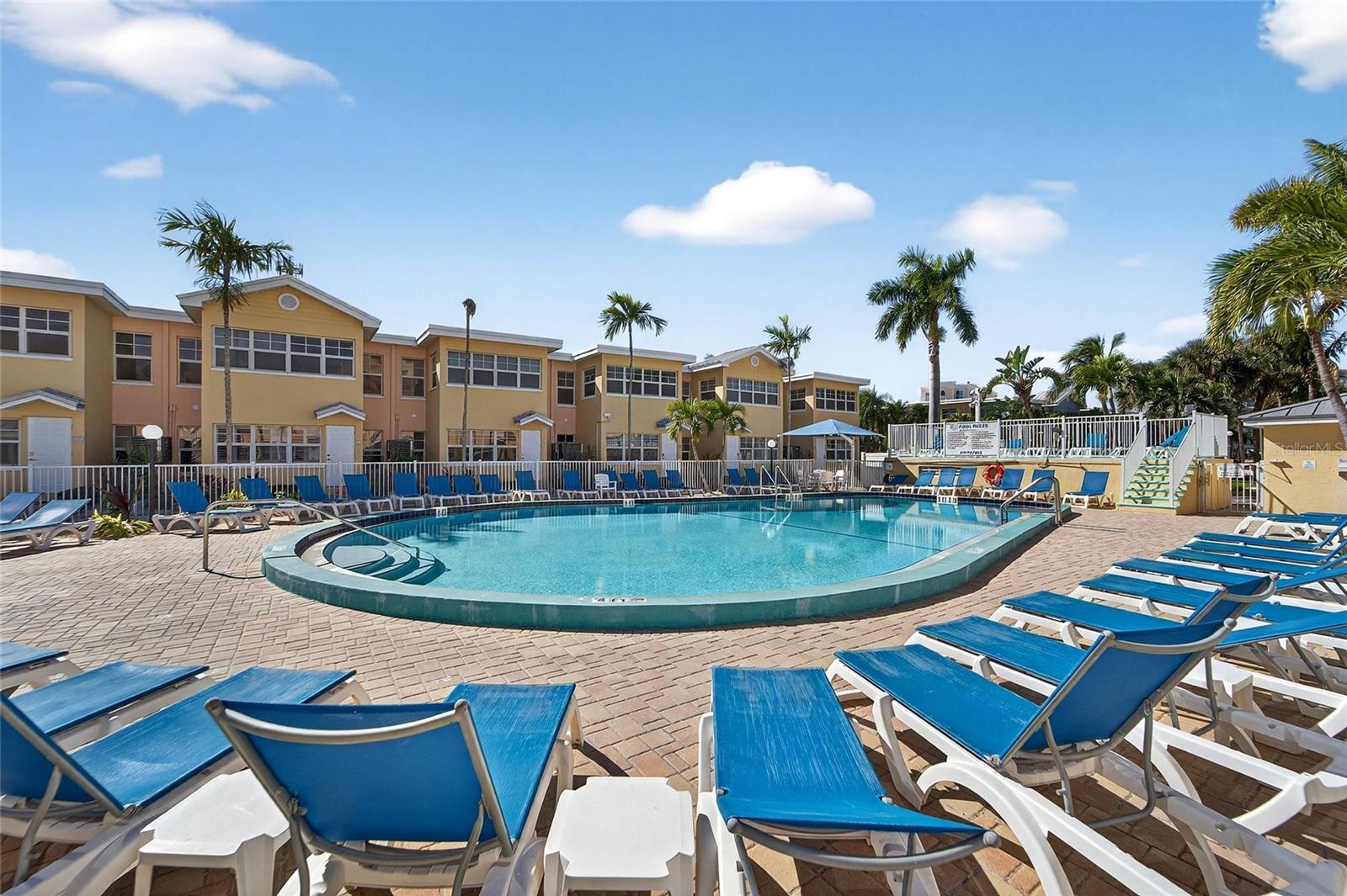 19714 GULF BLVD, INDIAN SHORES, FL, 33785