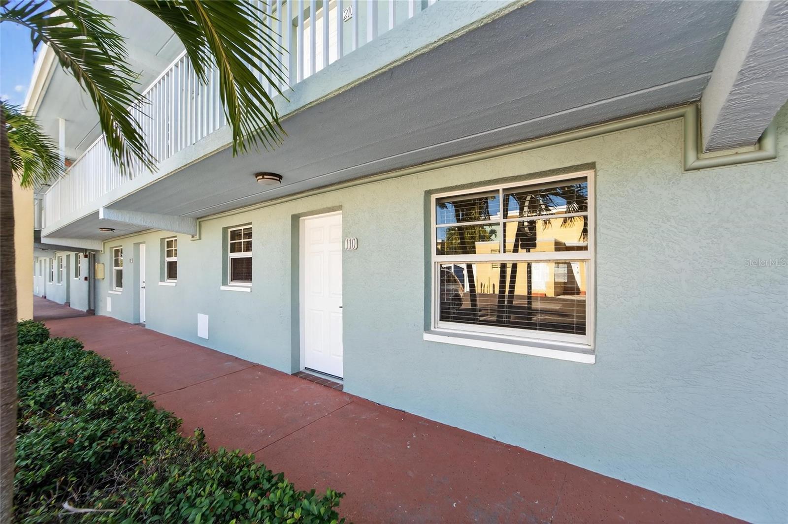 19714 GULF BLVD, INDIAN SHORES, FL, 33785