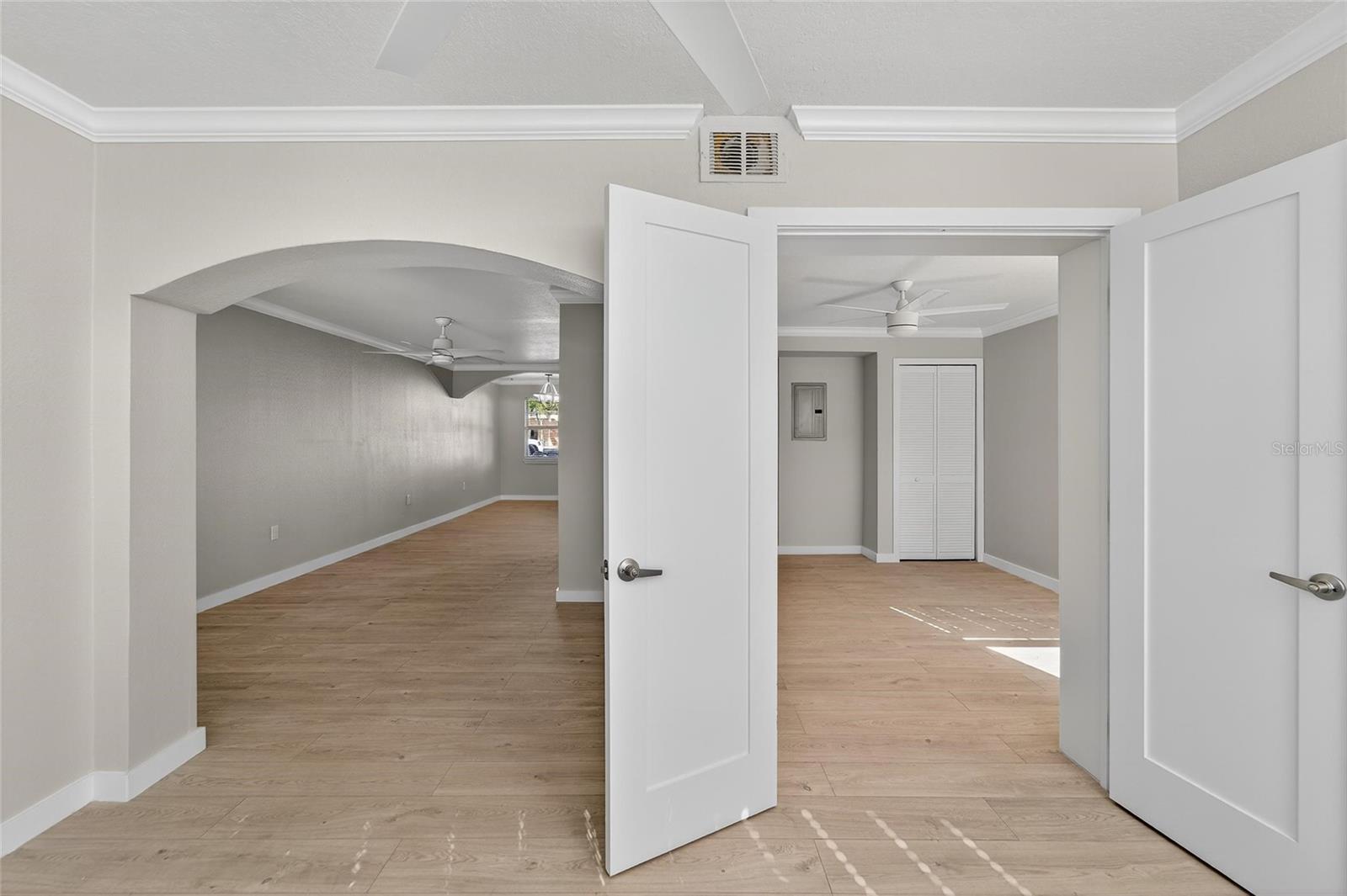 19714 GULF BLVD, INDIAN SHORES, FL, 33785