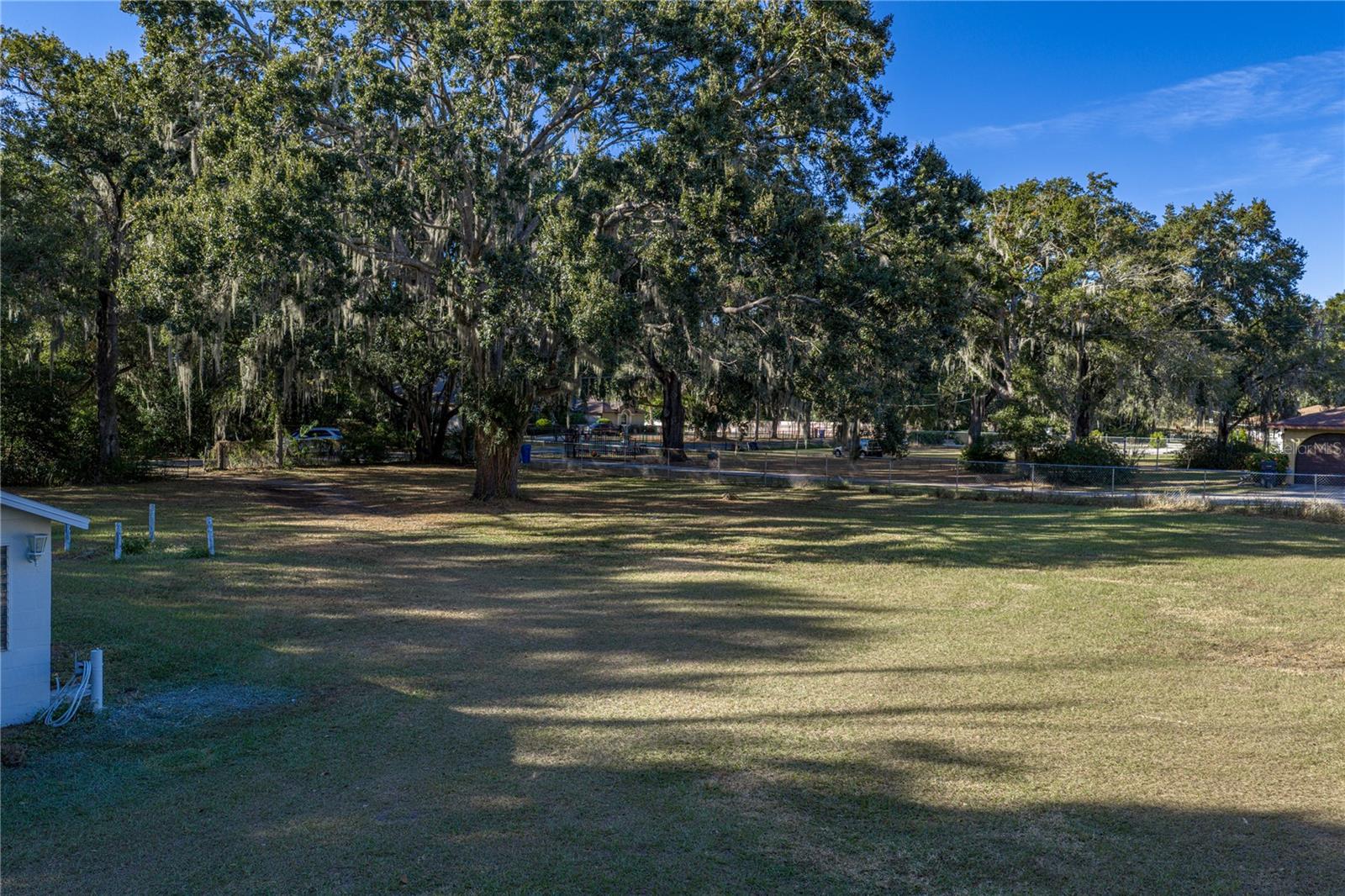 215 SKYWOOD DR, VALRICO, FL, 33594