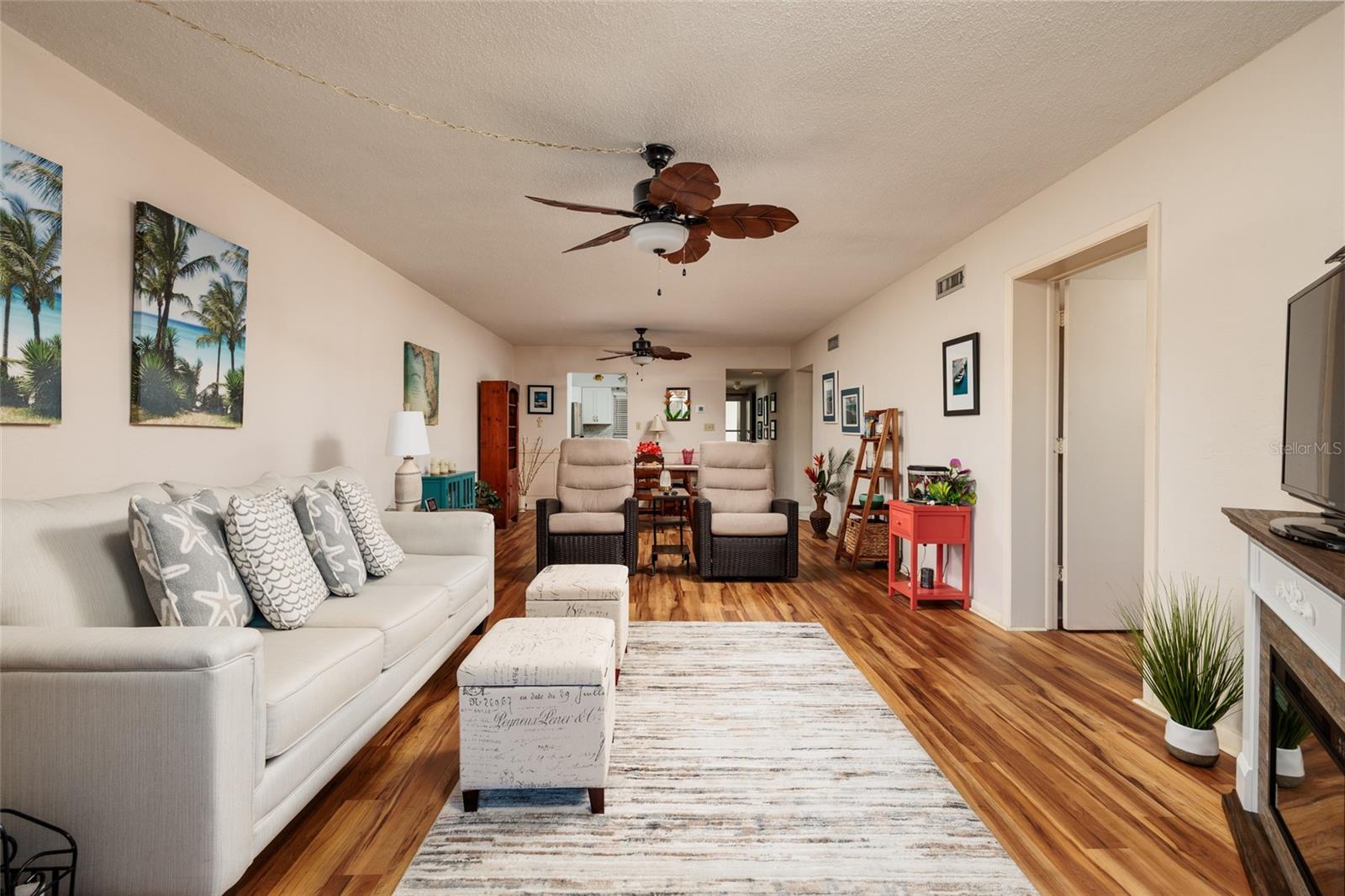 Living Room/Dining Room