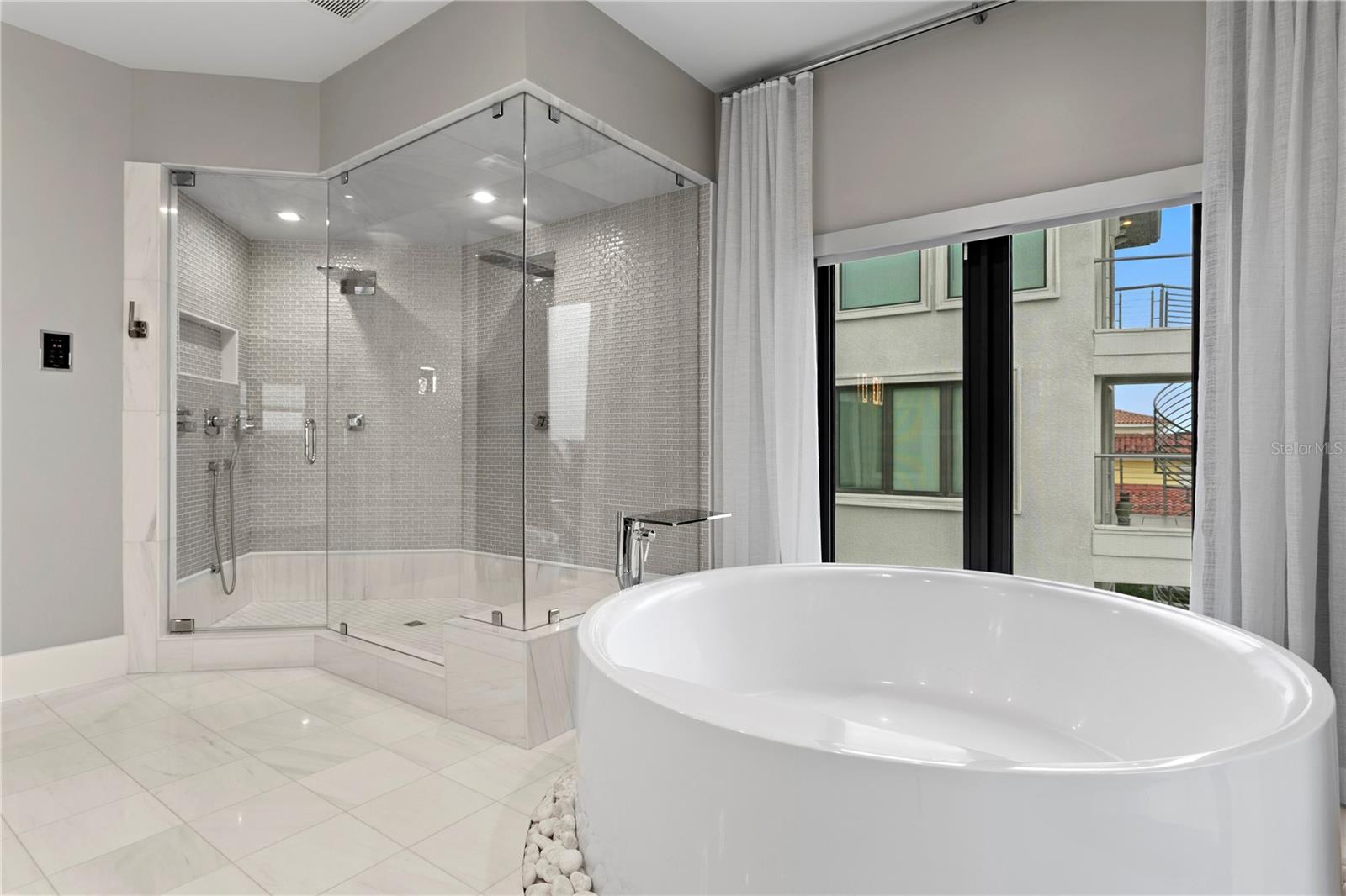 TB8446032 Property Photo