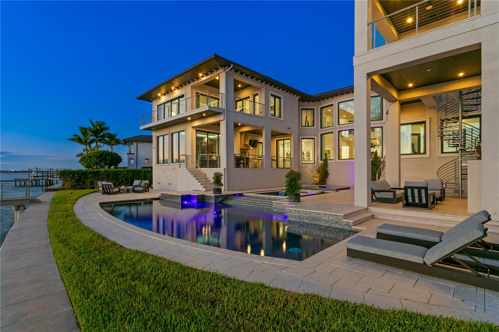 TB8446032 Property Photo