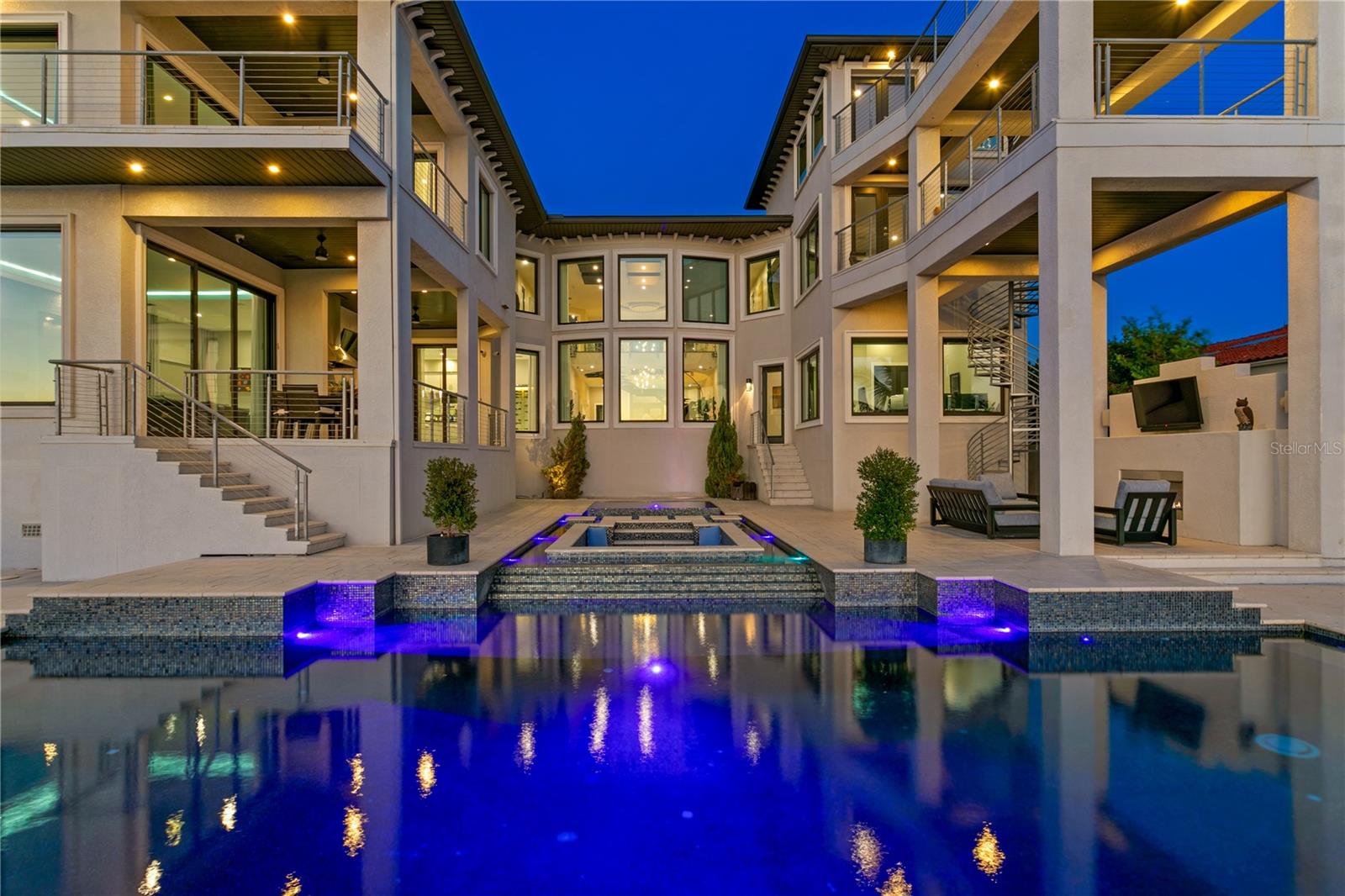 TB8446032 Property Photo