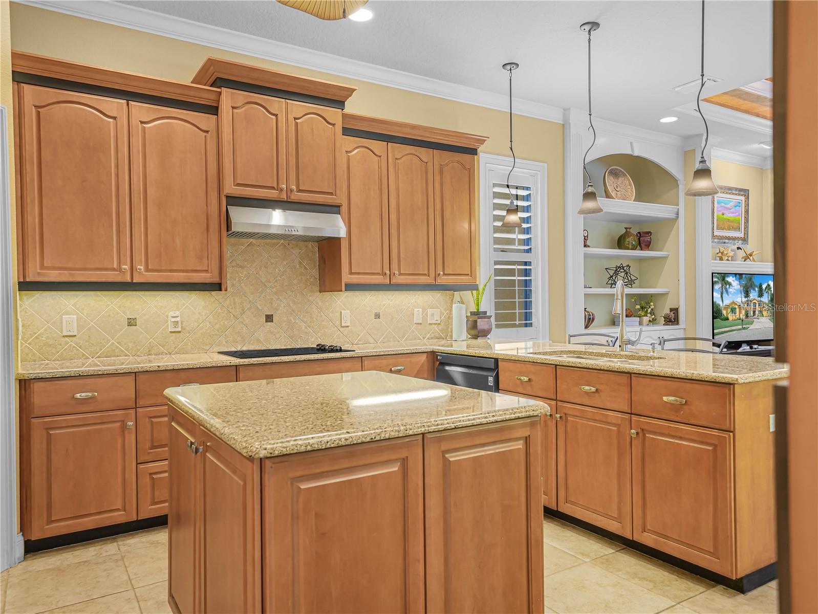 565 WHISPER WOODS DR, LAKELAND, FL, 33813