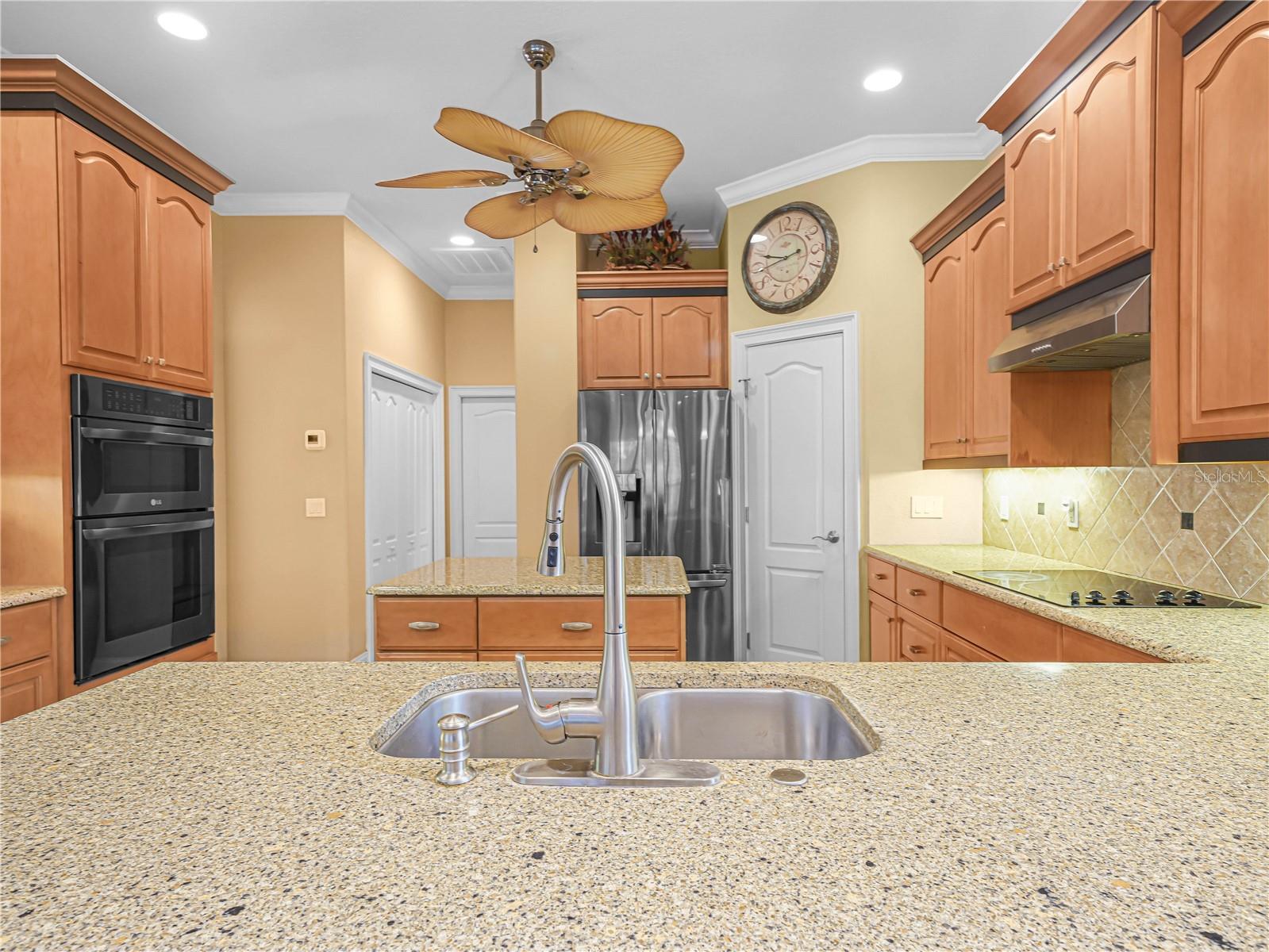 565 WHISPER WOODS DR, LAKELAND, FL, 33813