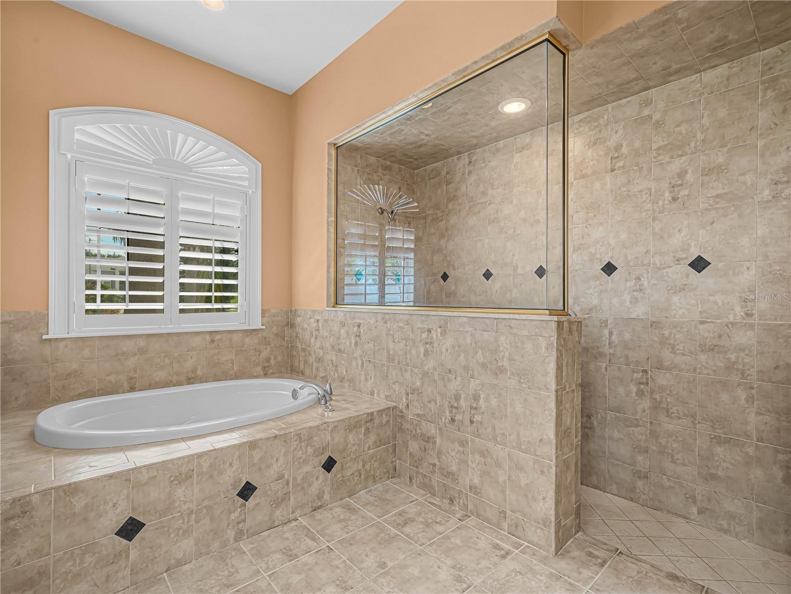 565 WHISPER WOODS DR, LAKELAND, FL, 33813