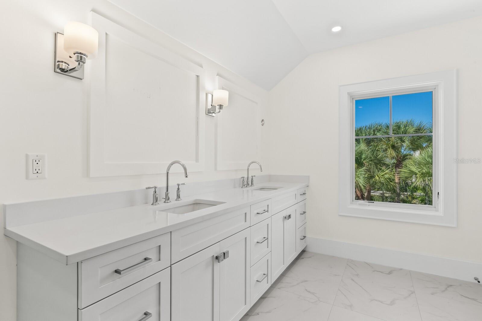 4070 LOOMIS AVE, BOCA GRANDE, FL, 33921