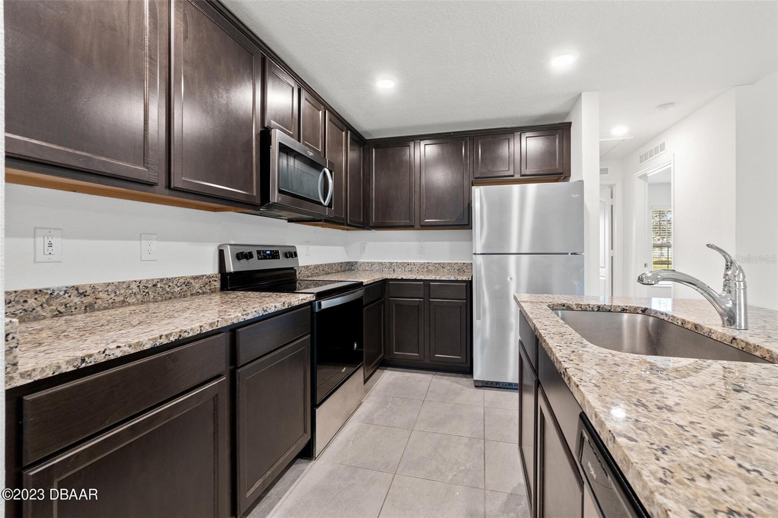 75 PERTHSHIRE LN, PALM COAST, FL, 32164