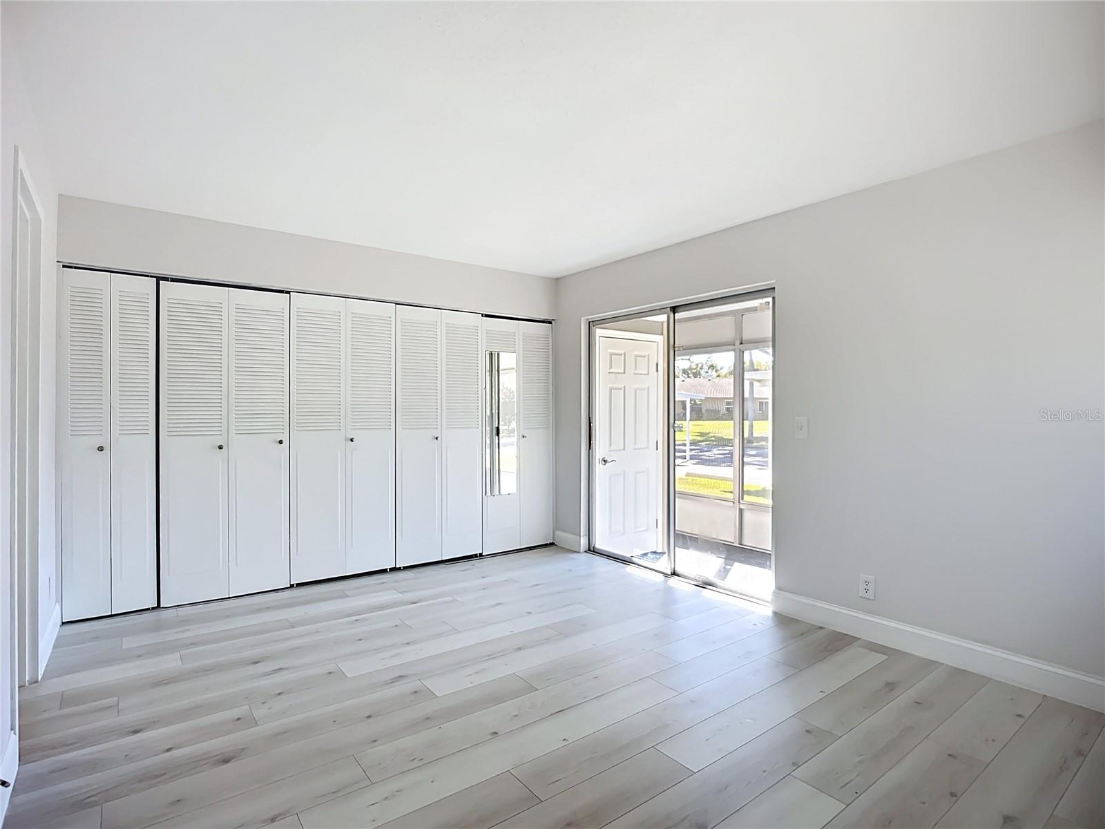 W7880568 Property Photo